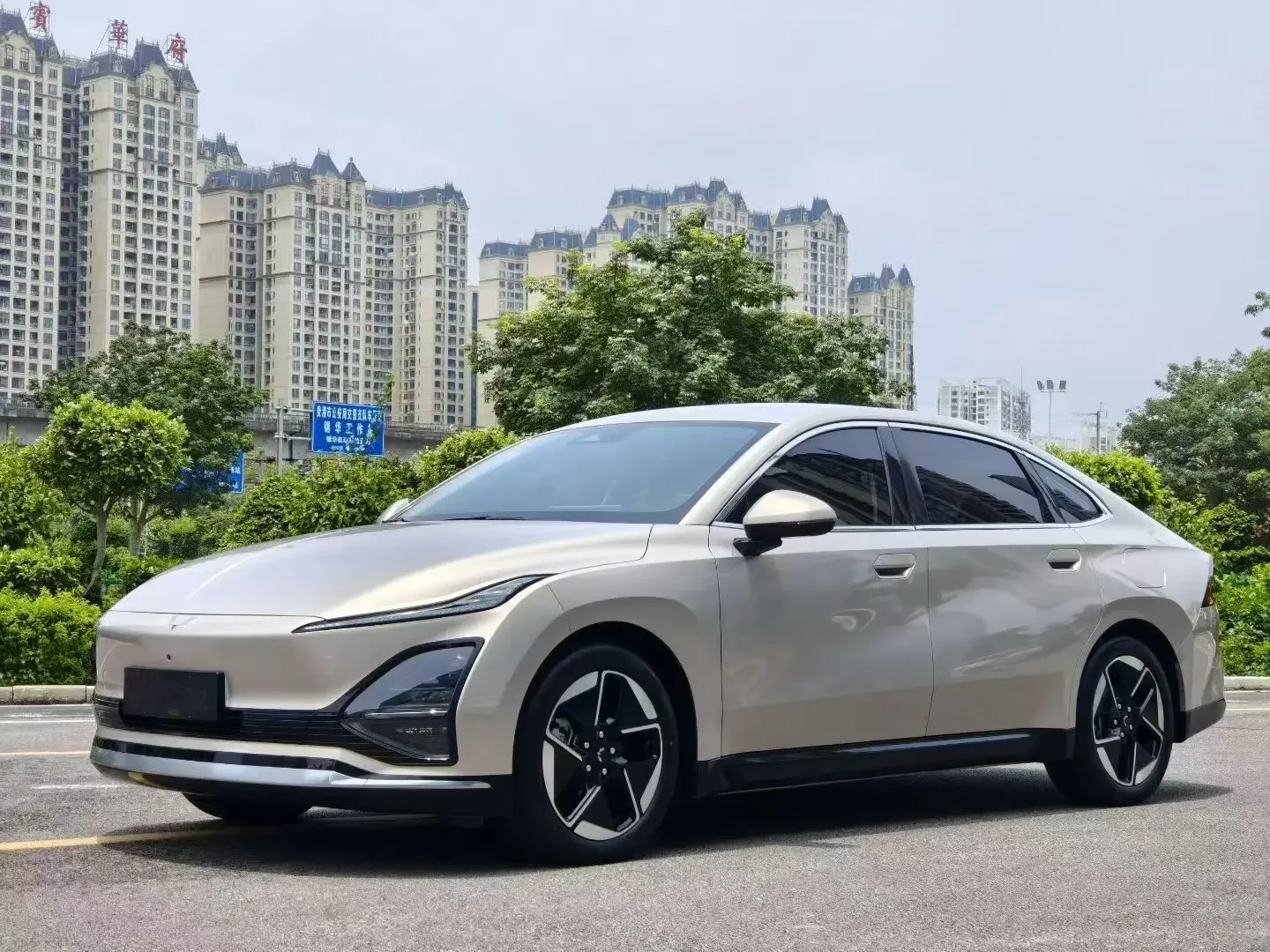 Wuling Starlight EV