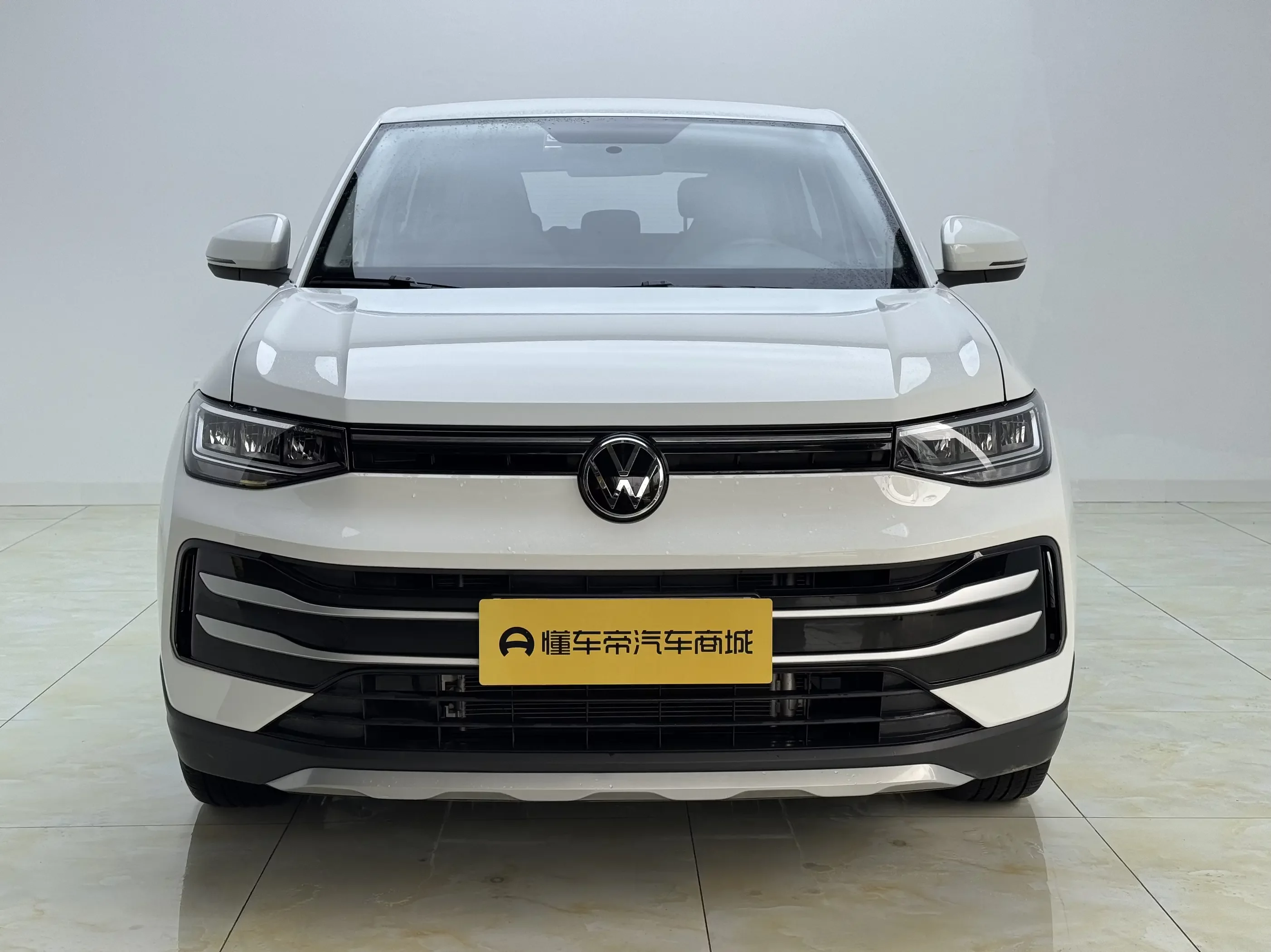 Volkswagen Tharu