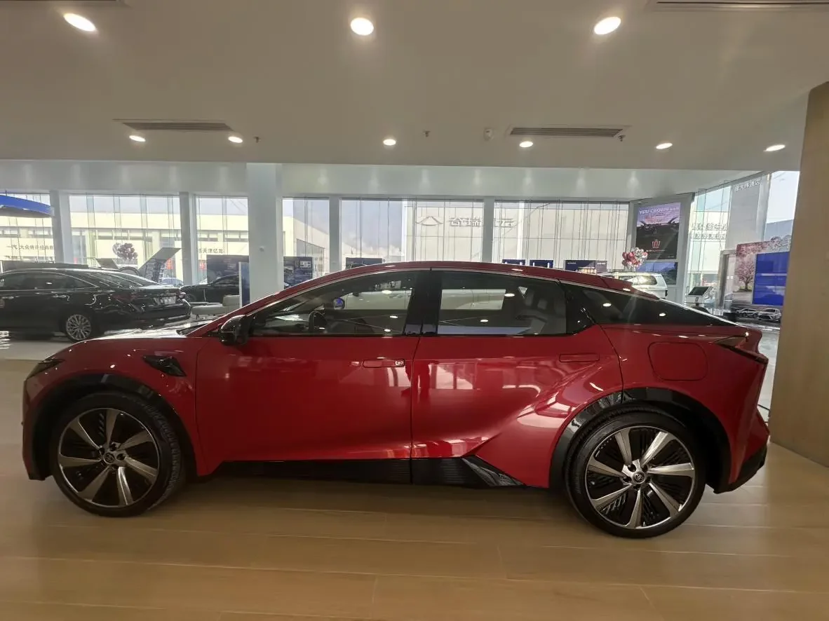 Toyota bZ5