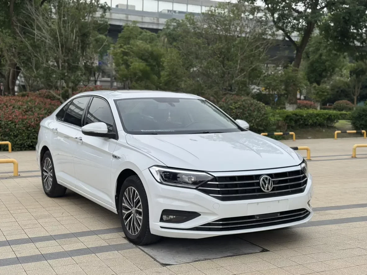 Volkswagen Sagitar