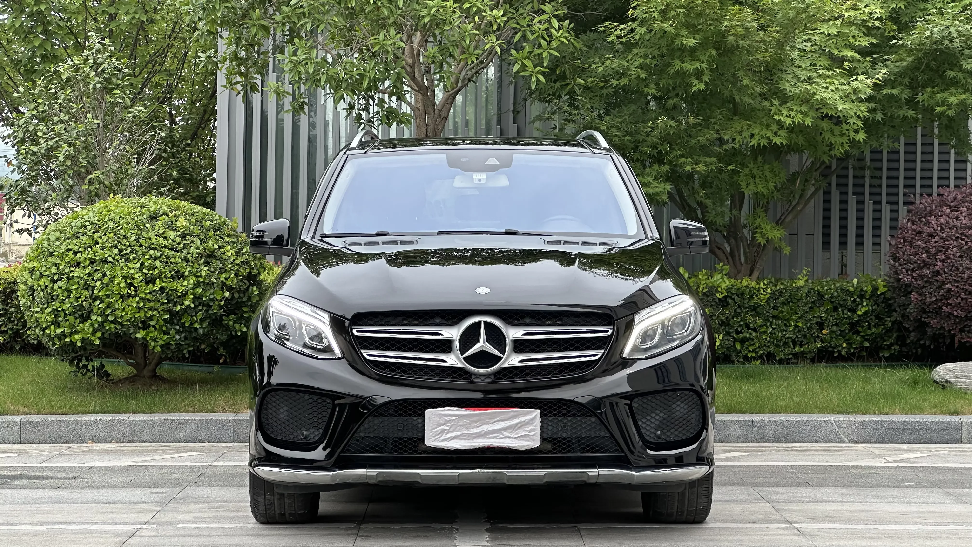 Mercedes-Benz GLE (Imported)