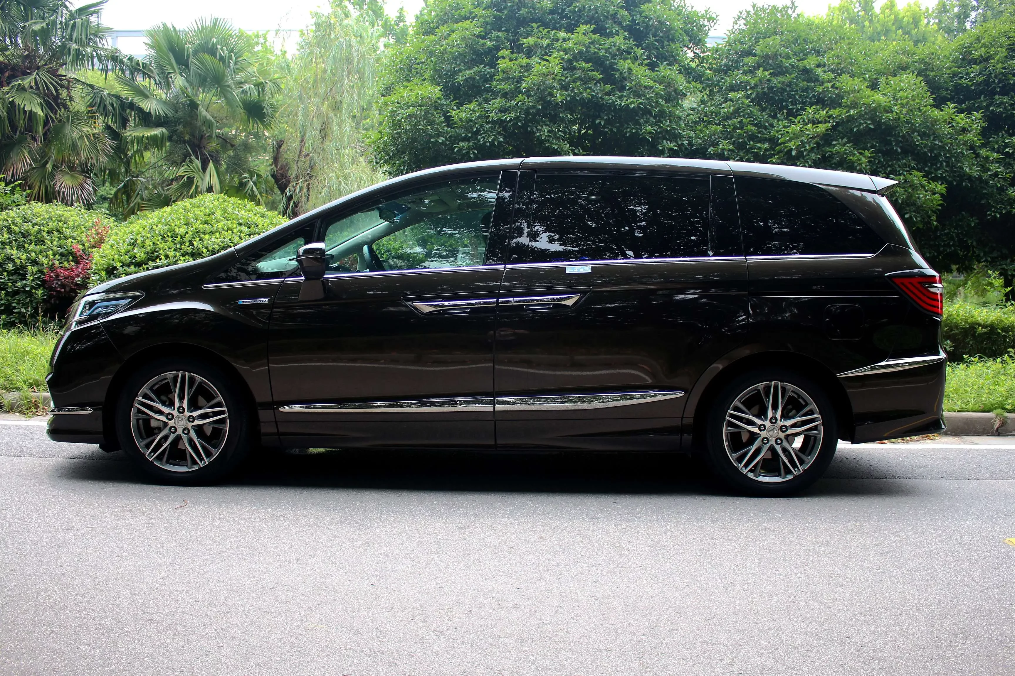 Honda Elysion
