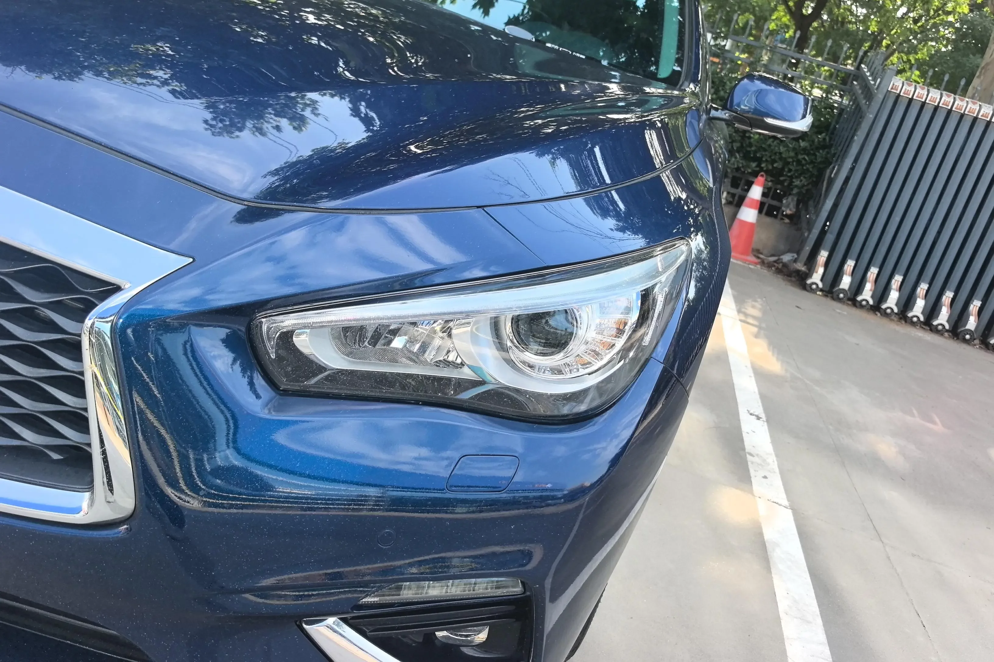 Infiniti Q50L