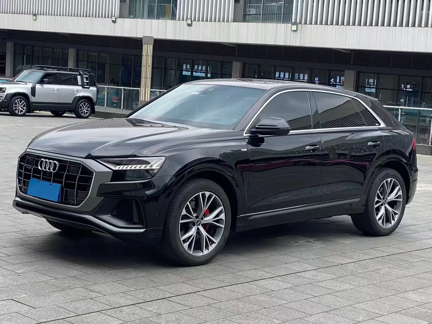 Audi Q8