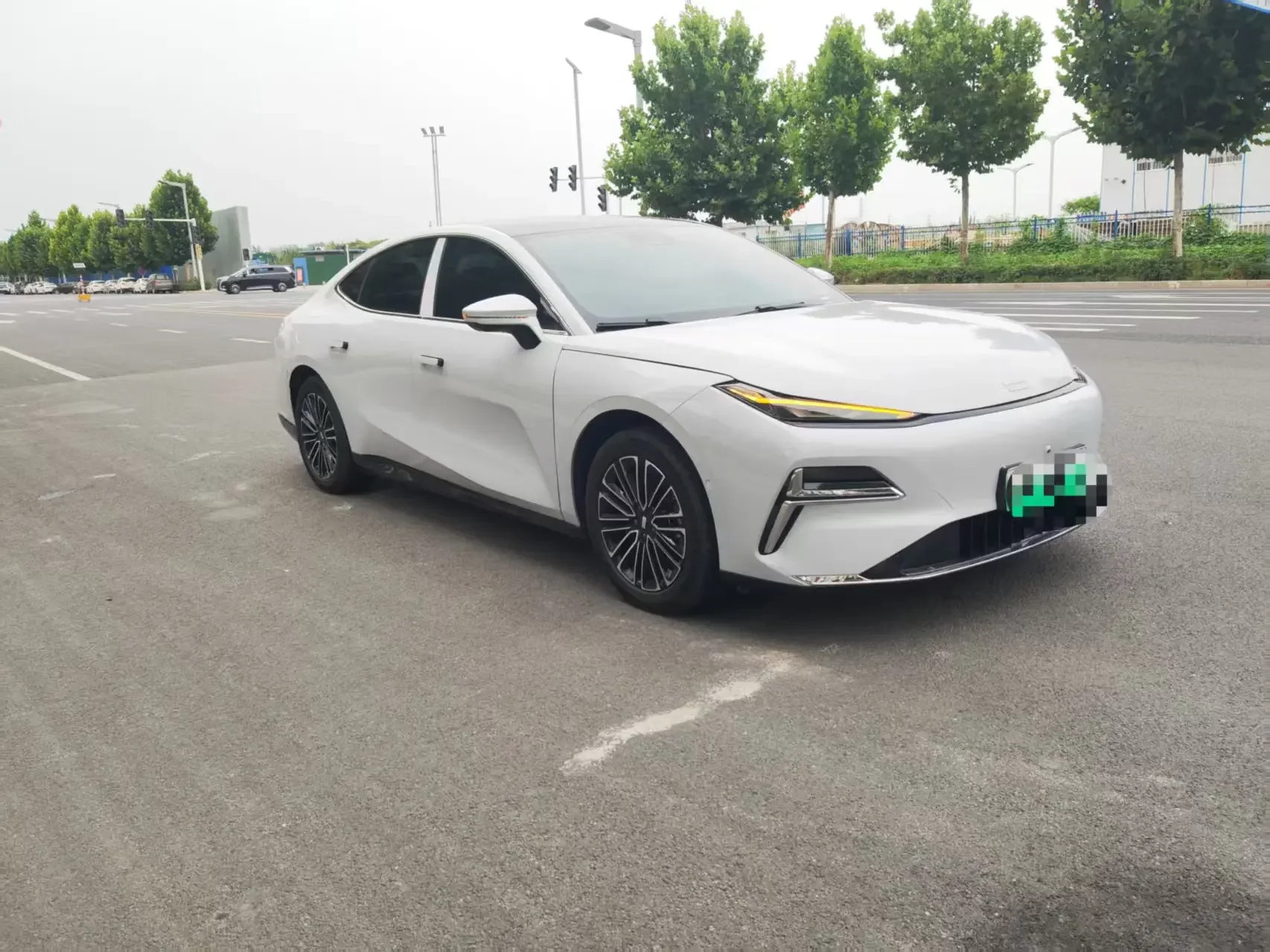 Geely Galaxy Star 8 PHEV