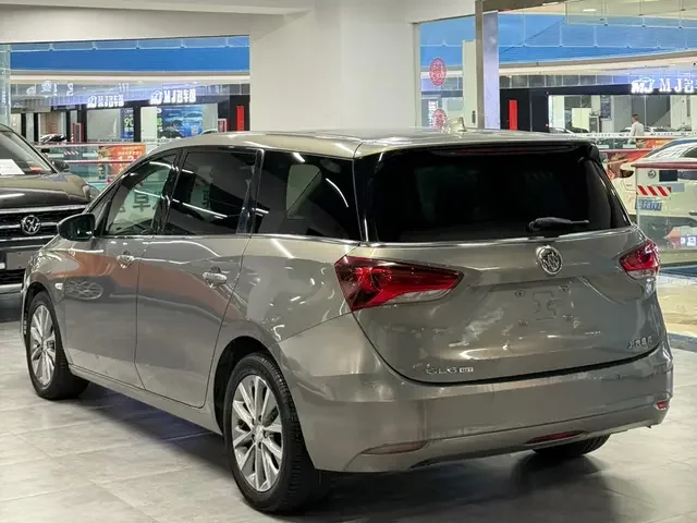 Buick GL6