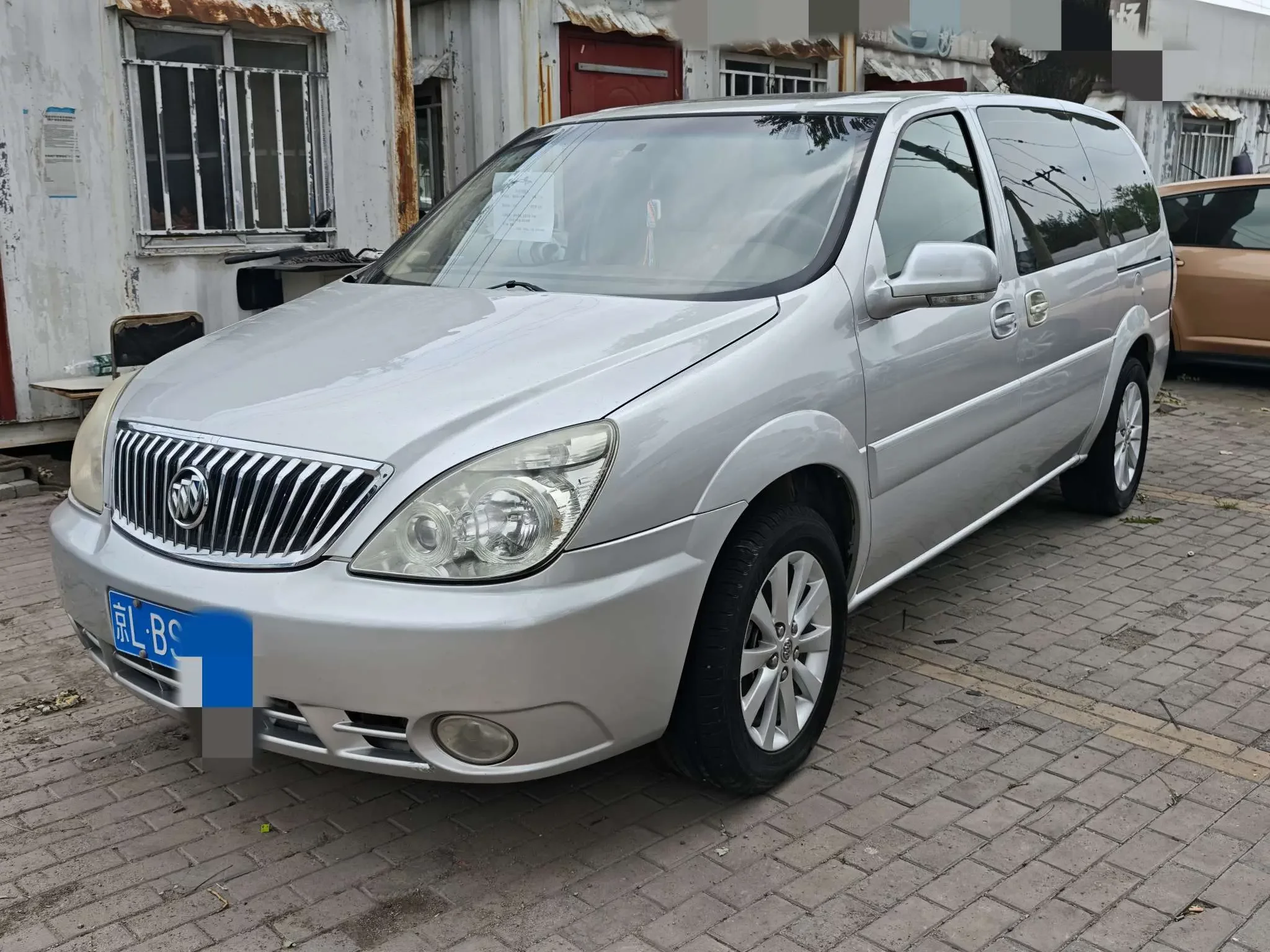 Buick GL8