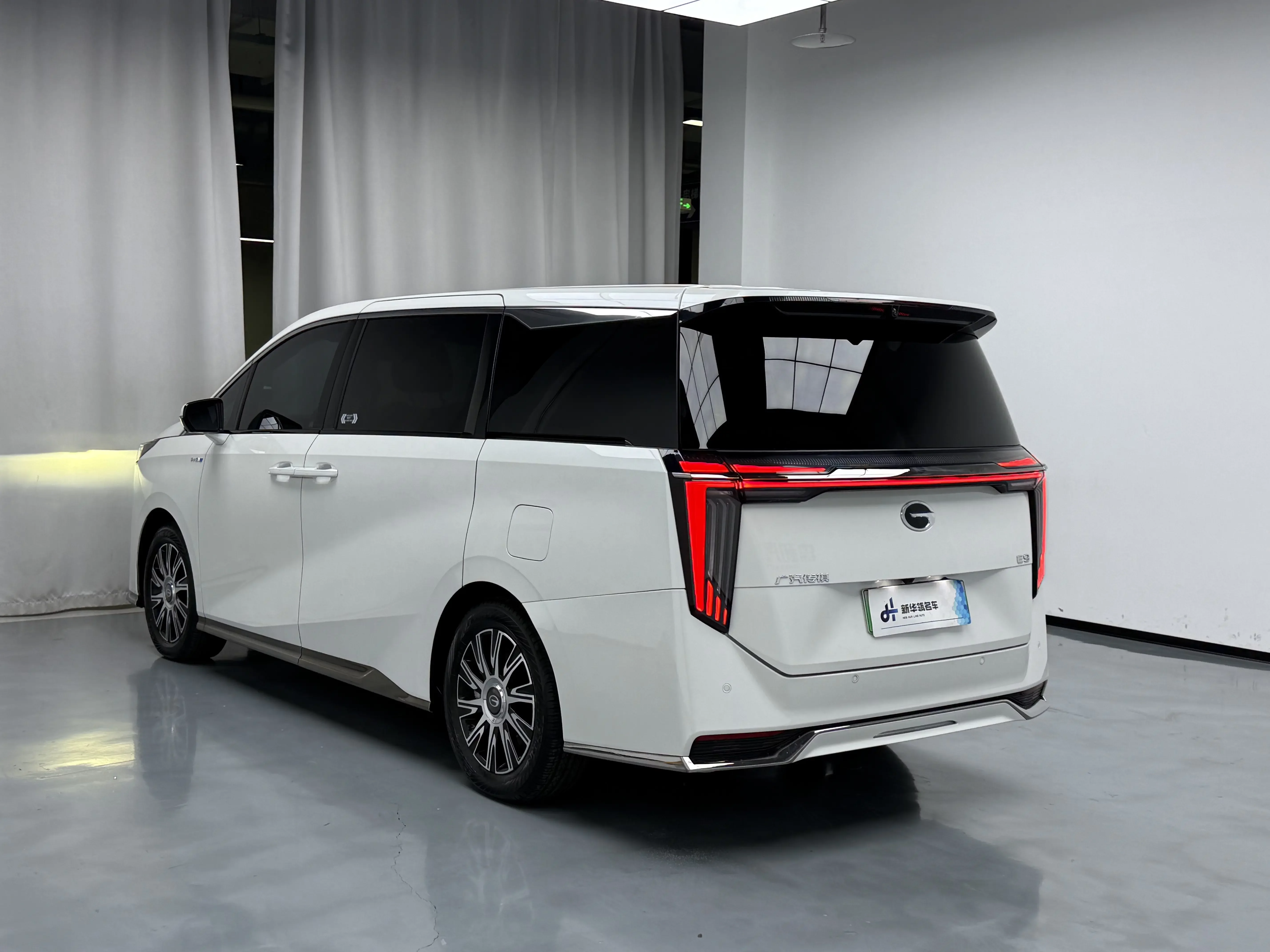 GAC Trumpchi E9 PHEV