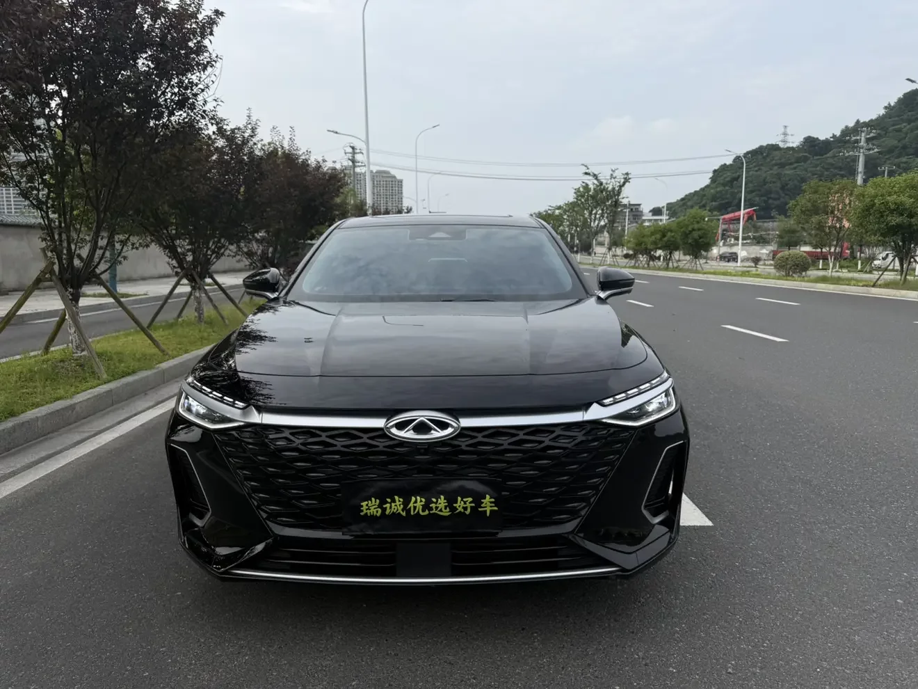 Chery Arrizo 8