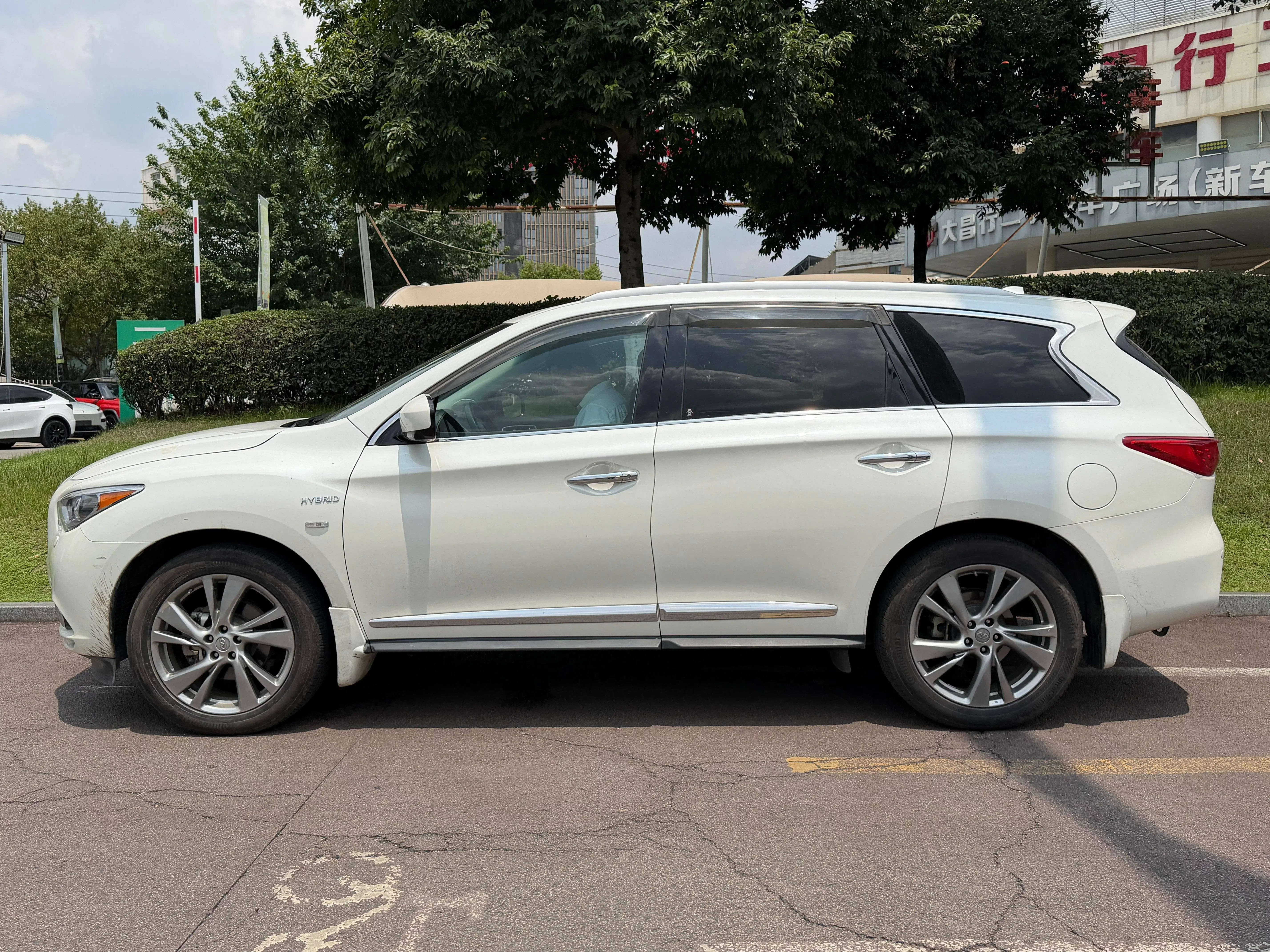 Infiniti QX60
