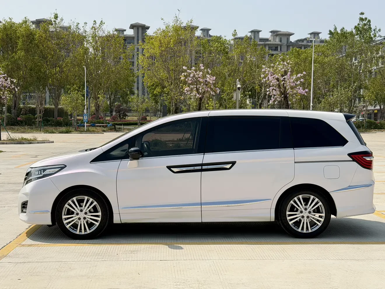 Honda Elysion