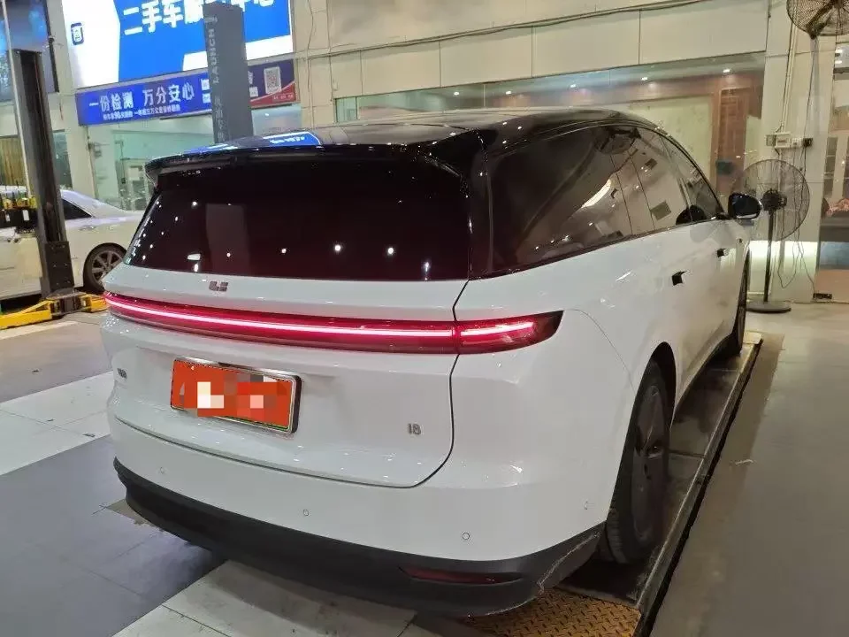 Li Ideal i8