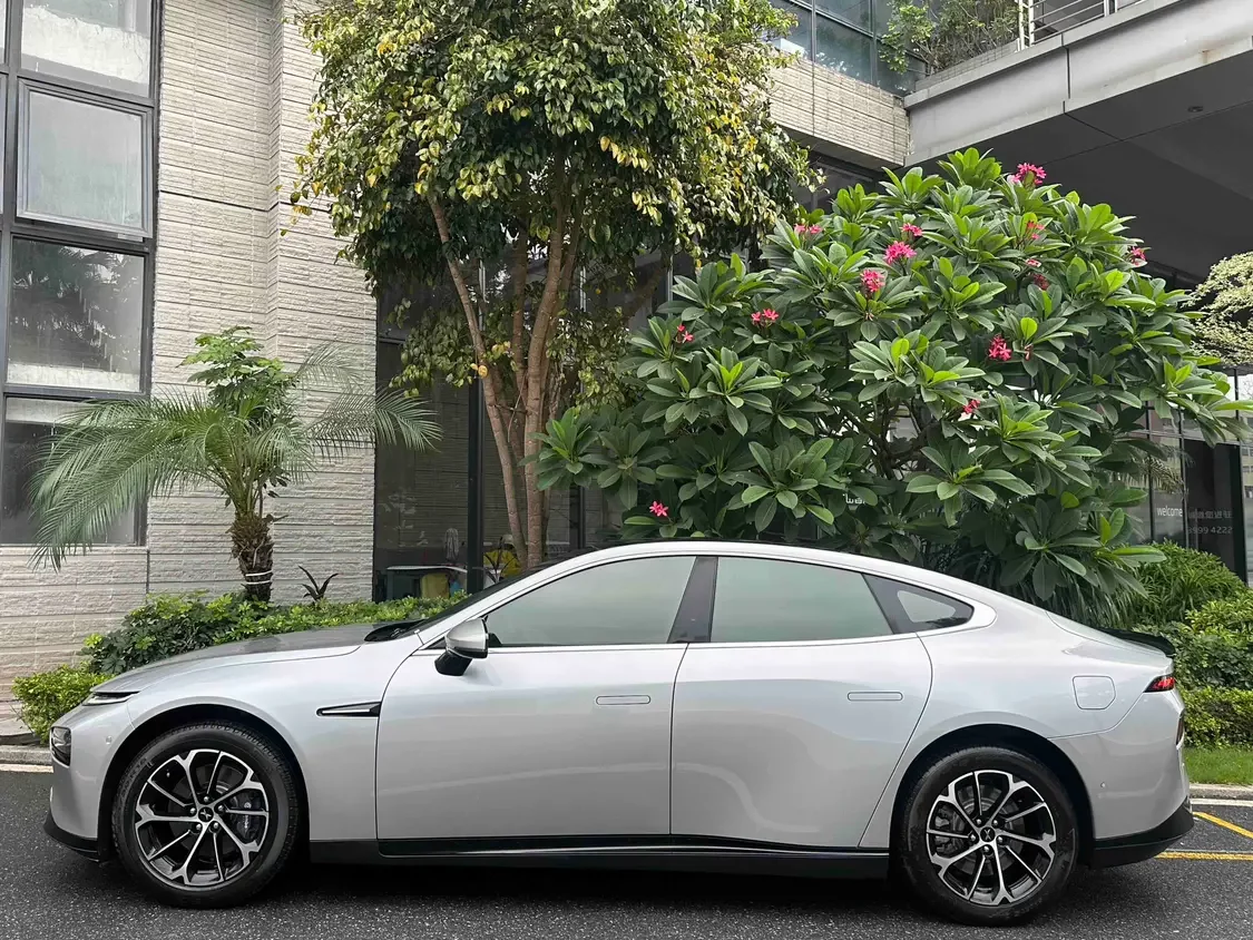 Xpeng P7