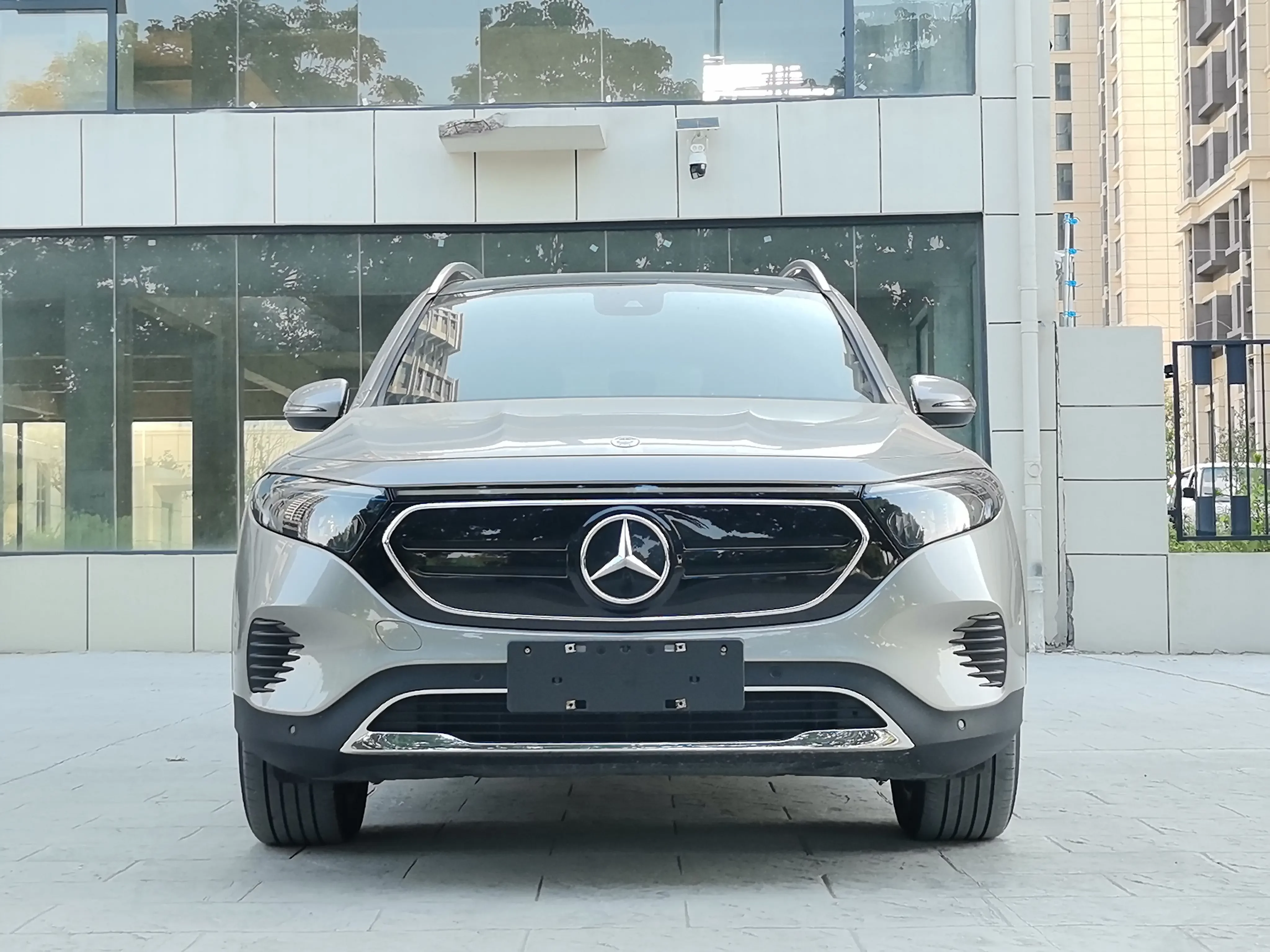 Mercedes-Benz EQB