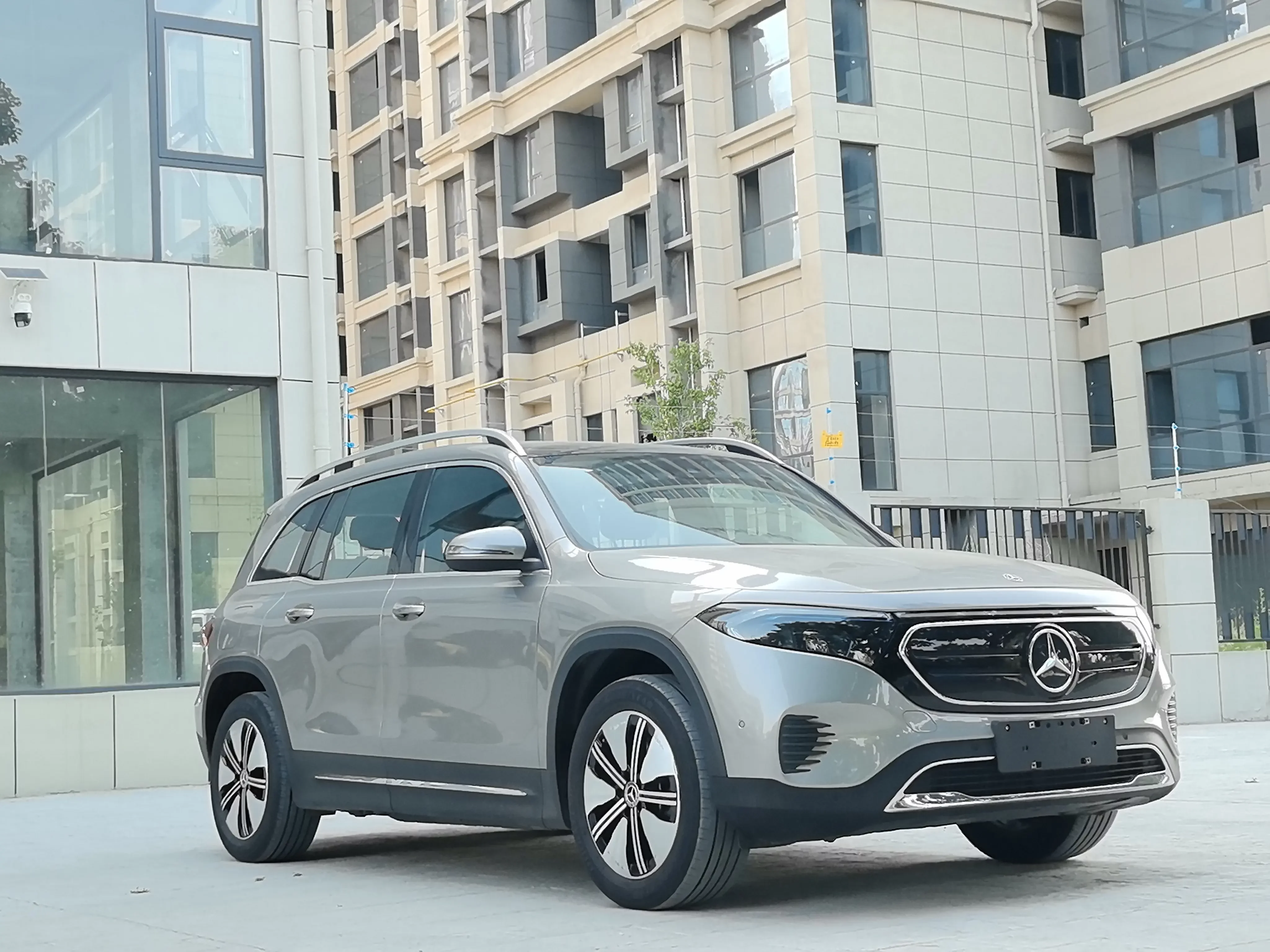 Mercedes-Benz EQB