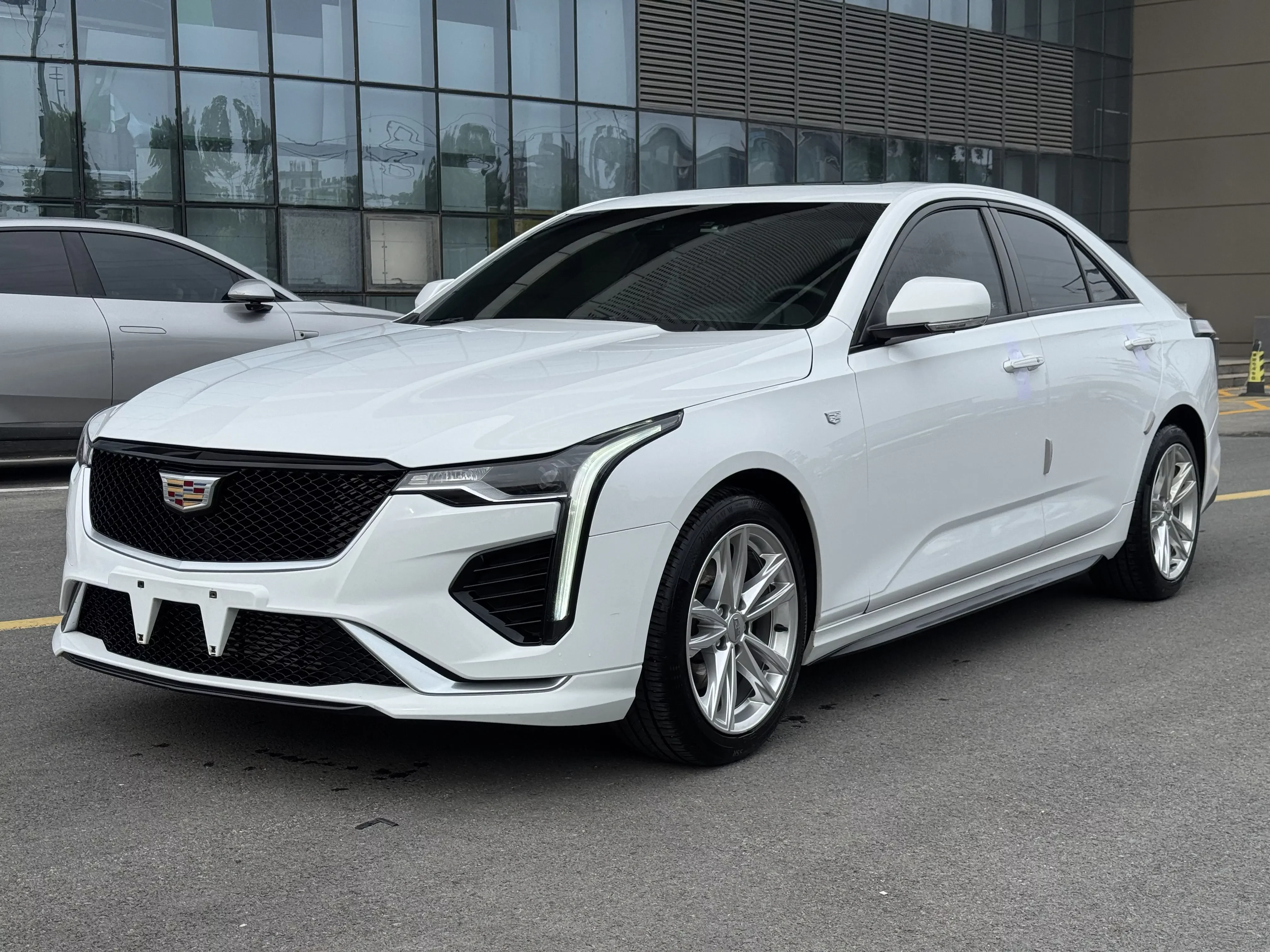 Cadillac CT4