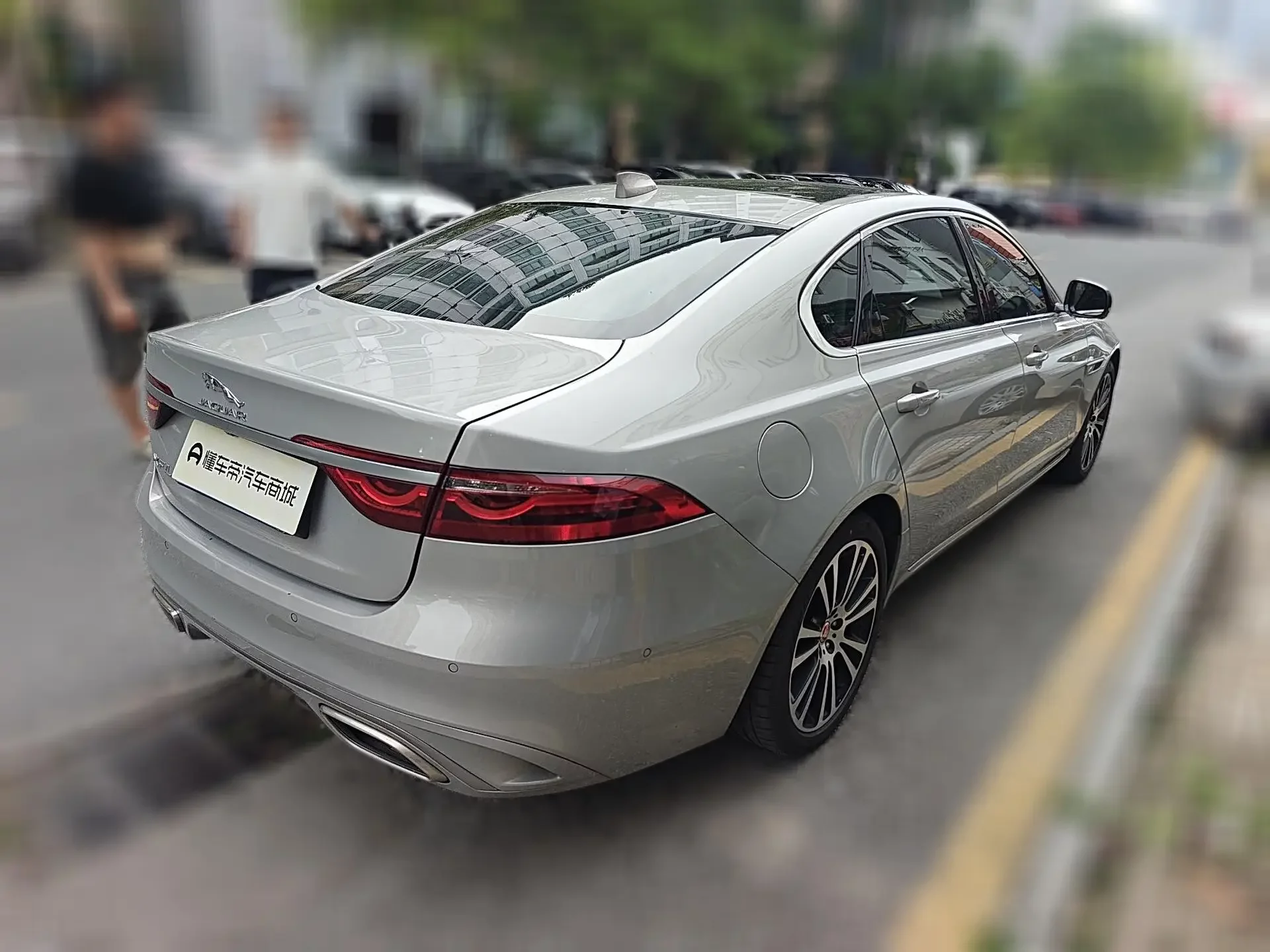 Jaguar XFL