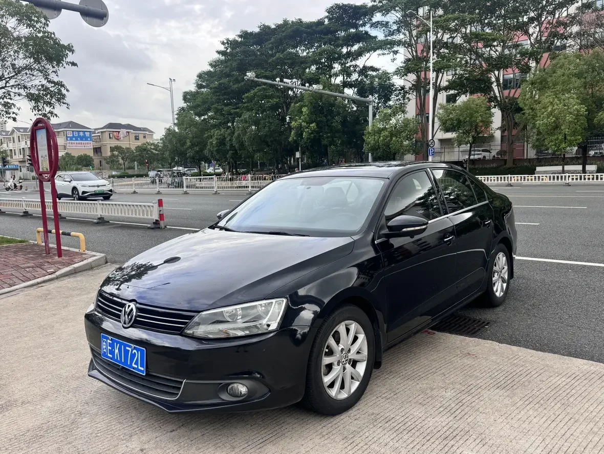 Volkswagen Sagitar