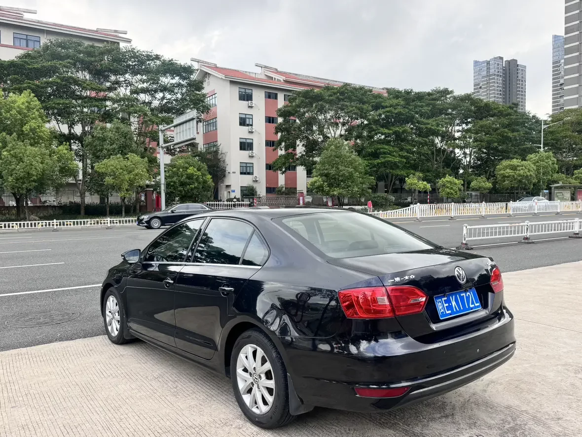 Volkswagen Sagitar
