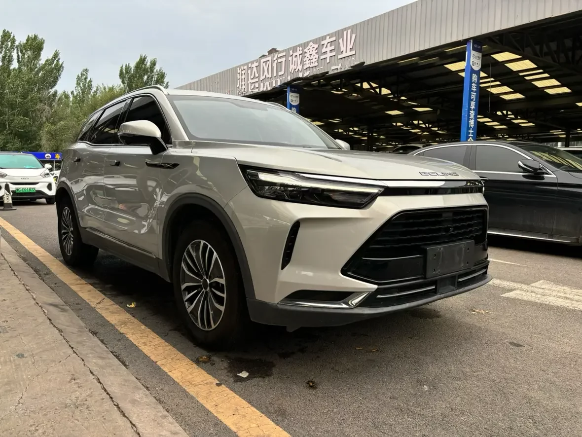 BAIC Beijing X7