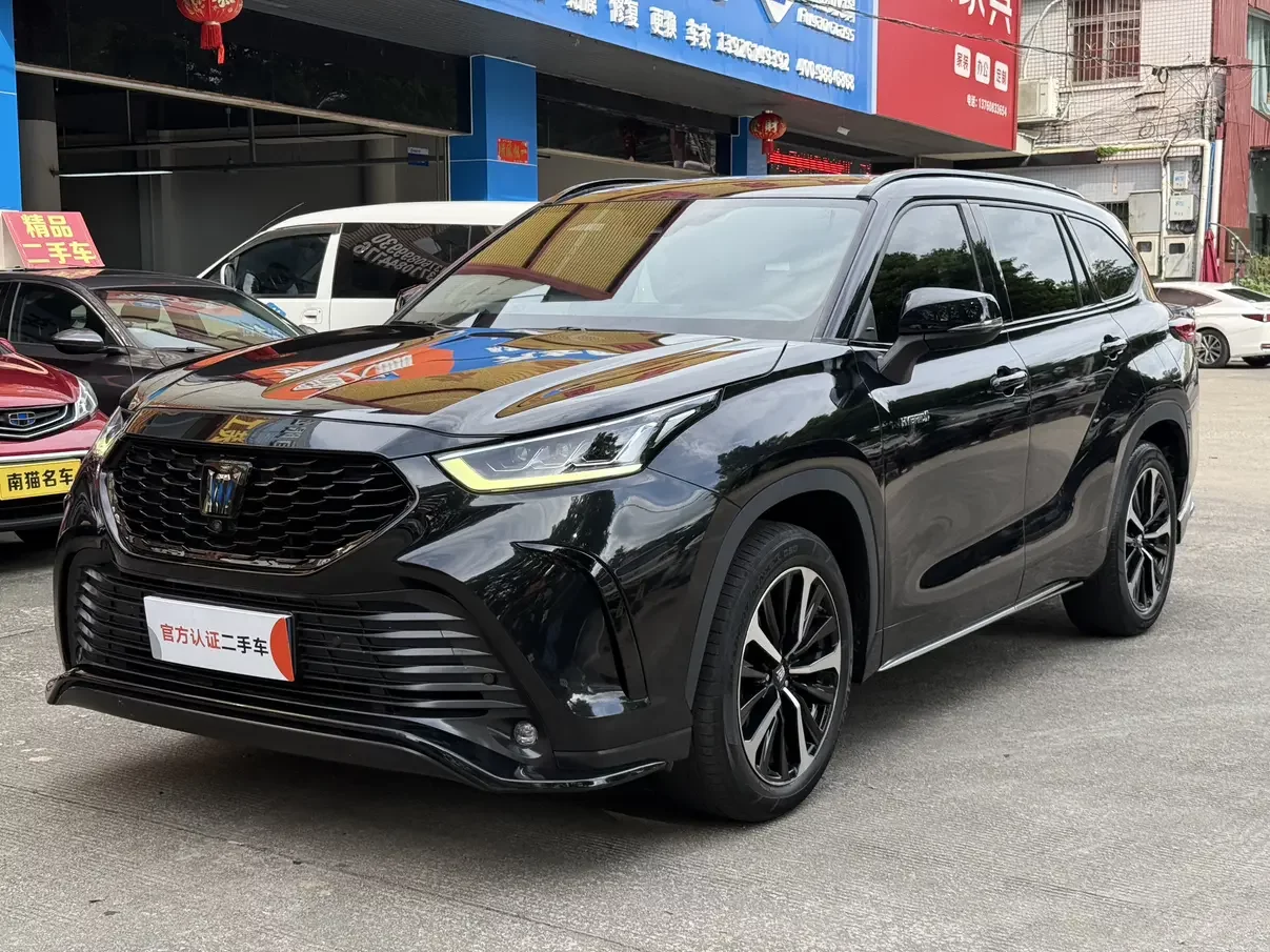 Toyota Crown Kluger