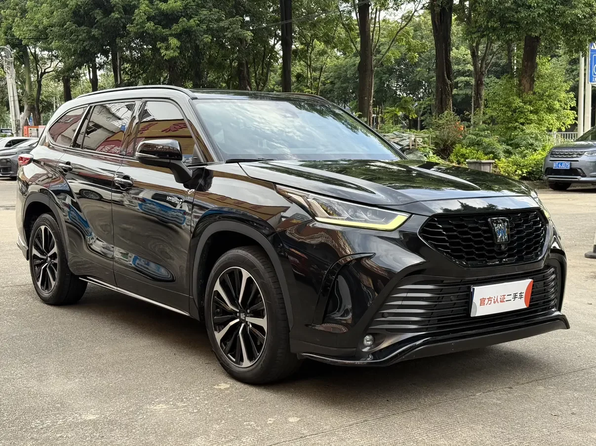 Toyota Crown Kluger