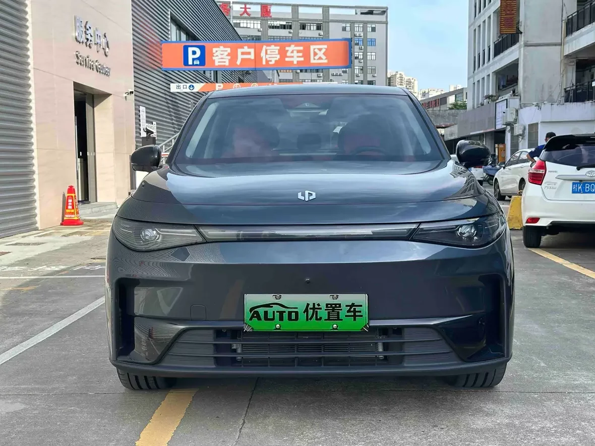 Leapmotor Zero running C10