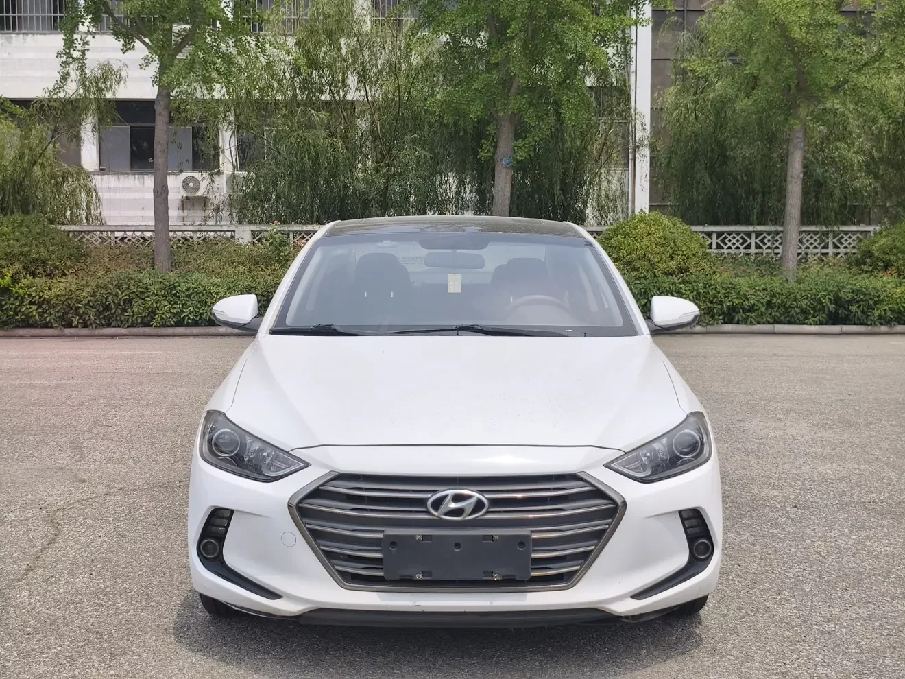 Hyundai lead