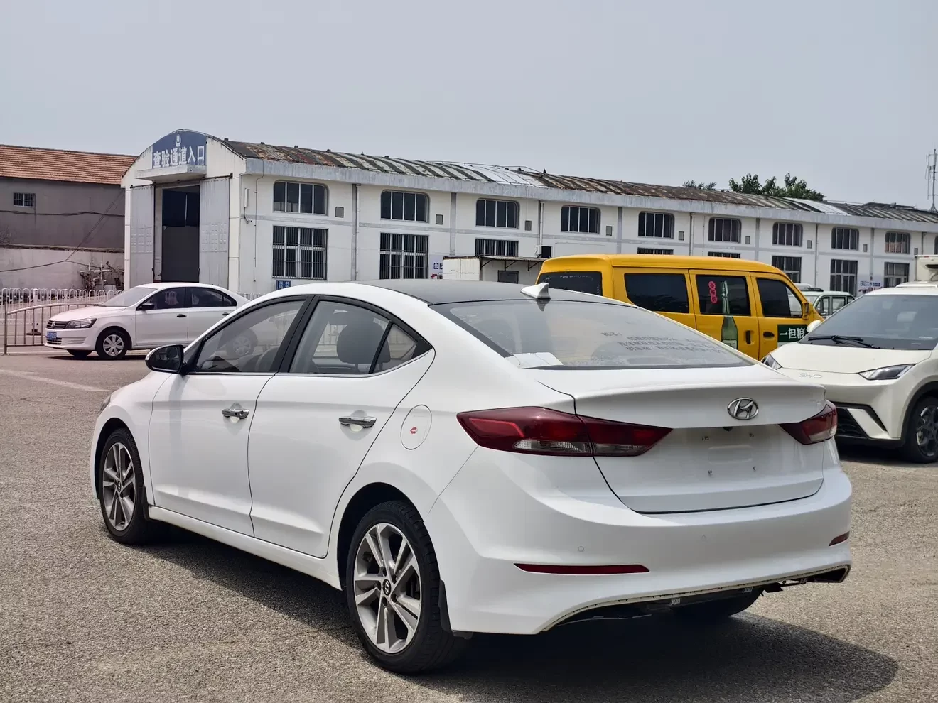 Hyundai lead