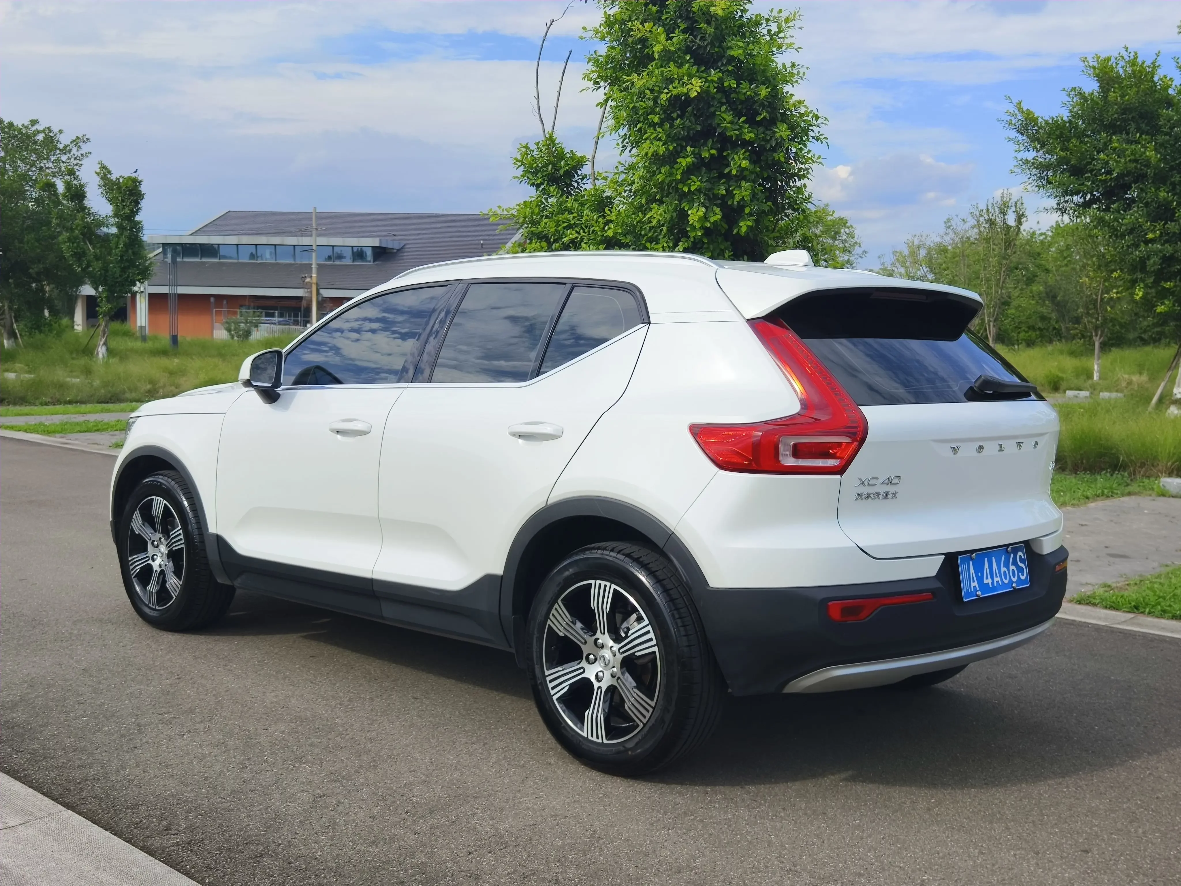 Volvo XC40