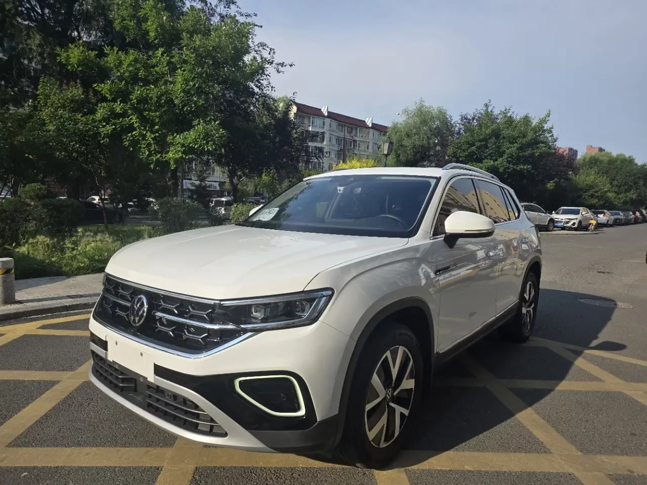 VOLKSWAGEN TAYRON