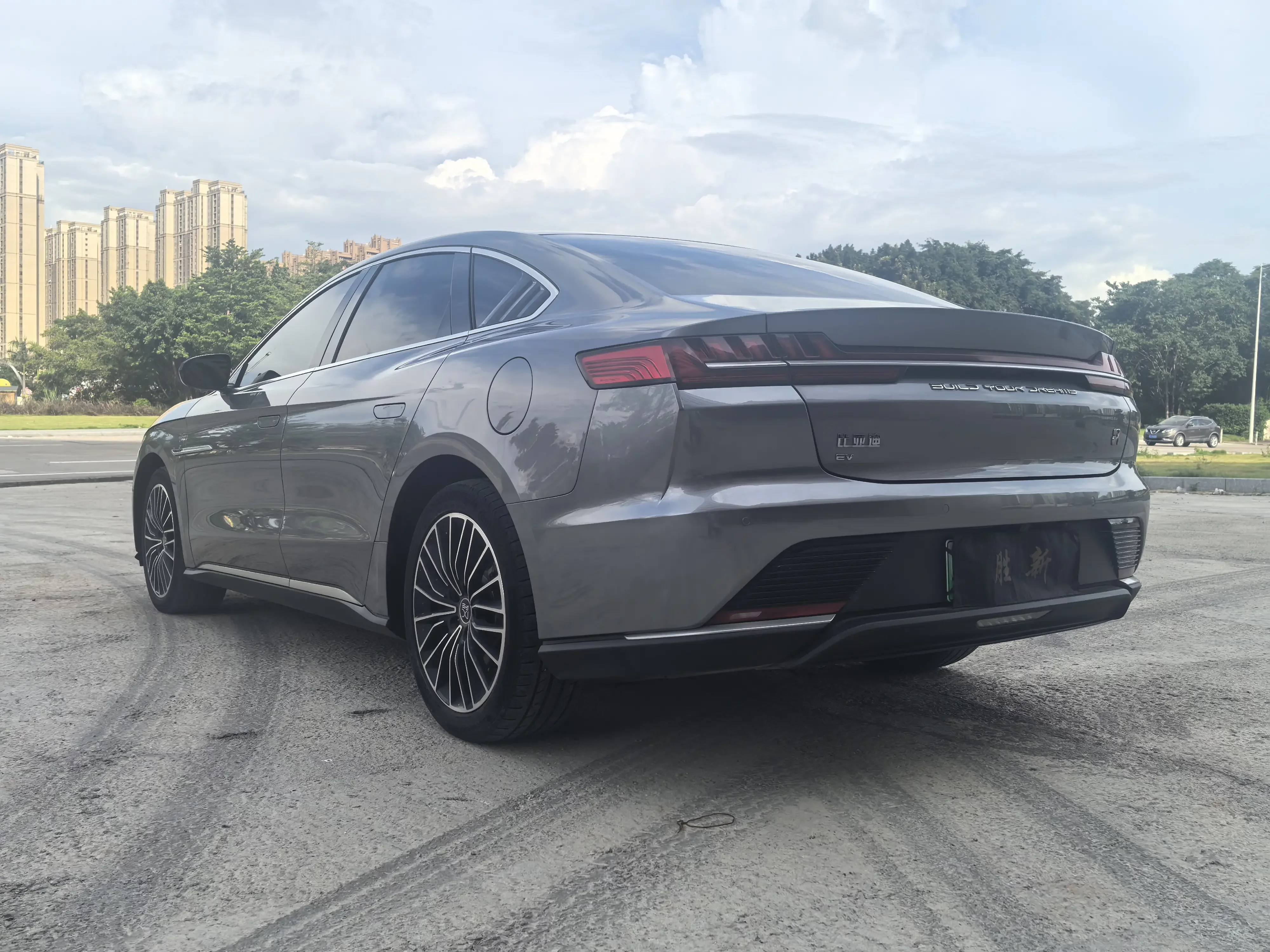 BYD Han EV