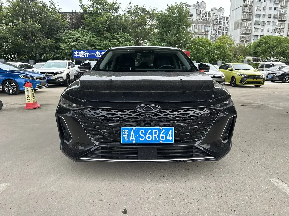 Chery Arrizo 8