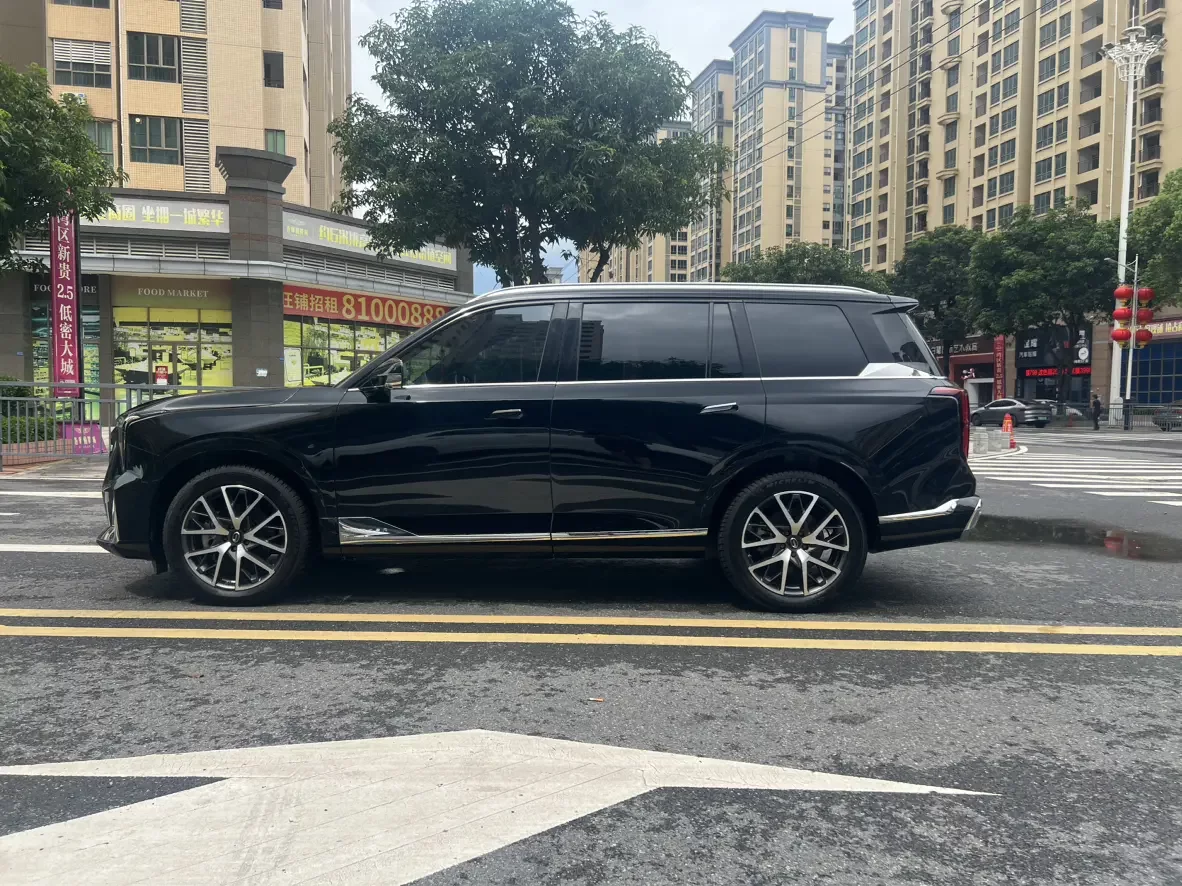 GAC Trumpchi GS8