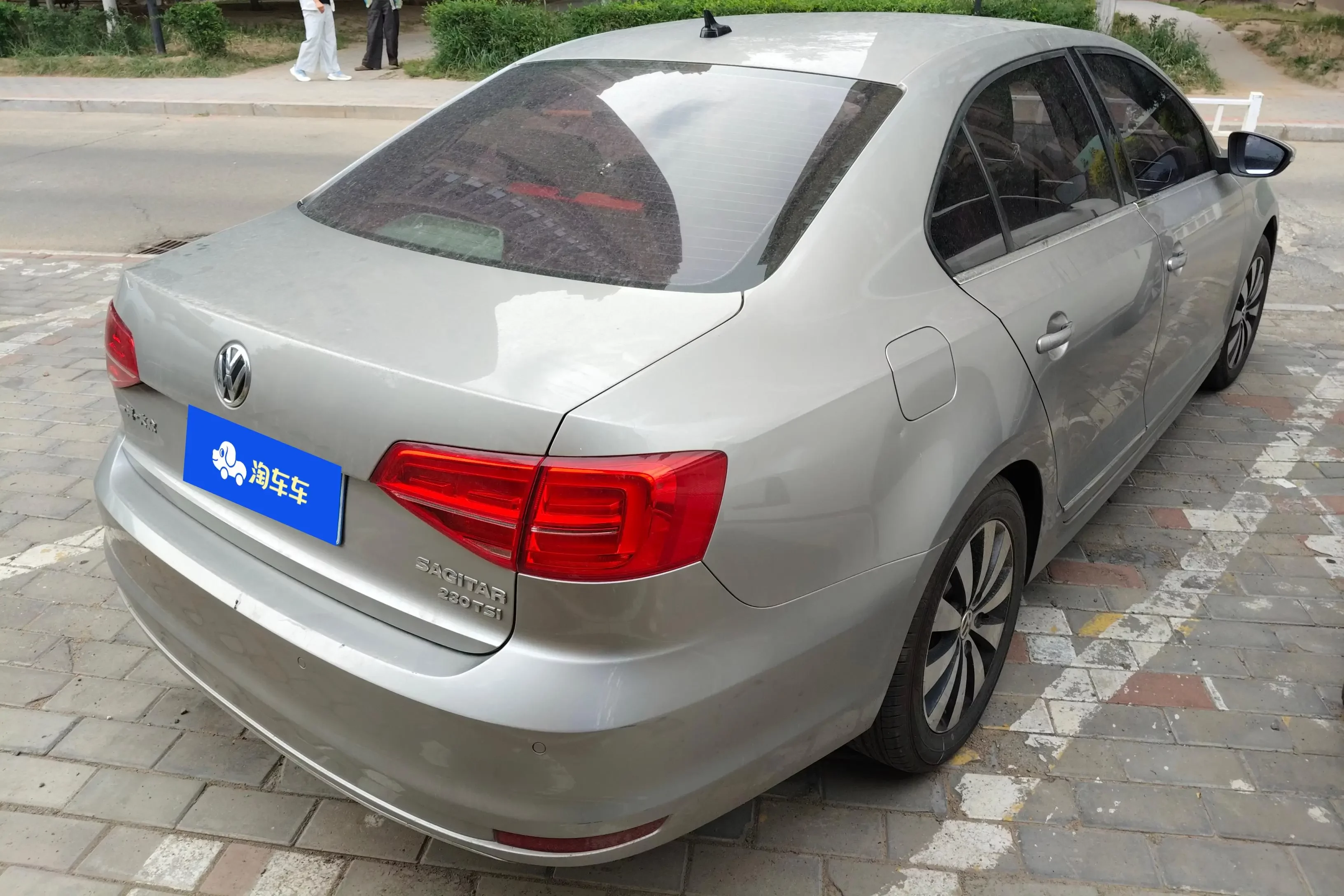 Volkswagen Sagitar