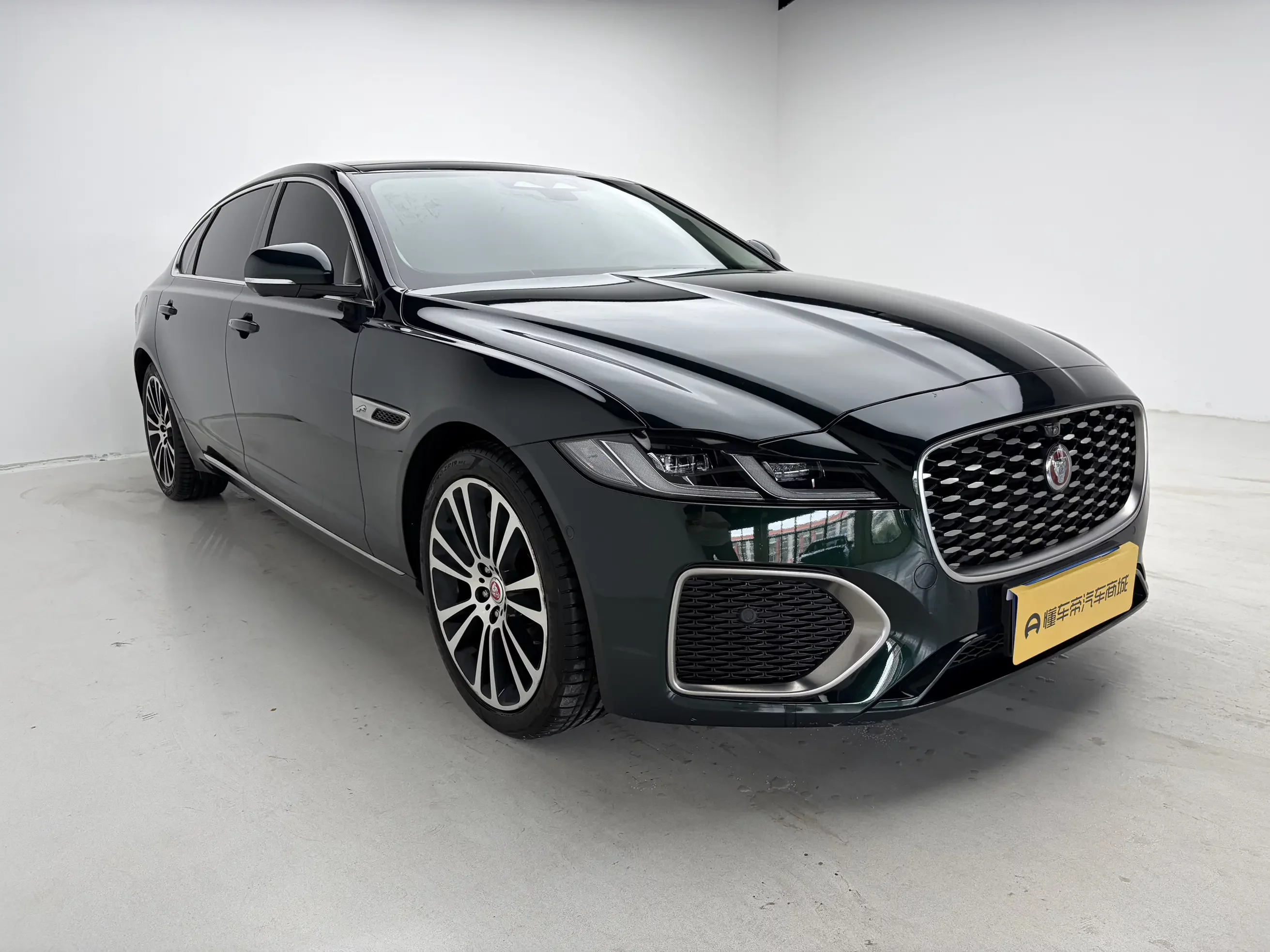 Jaguar XFL