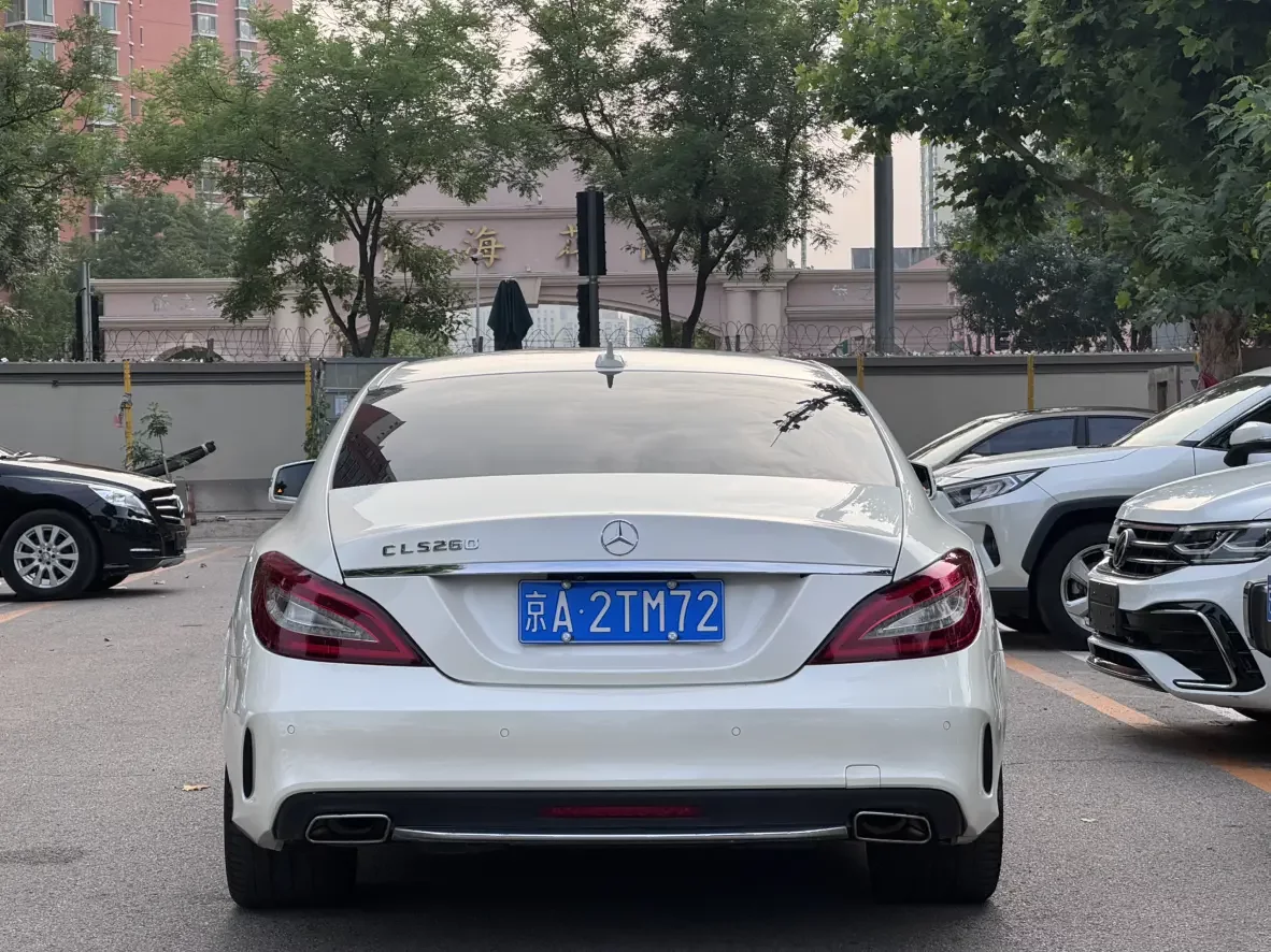 Mercedes-Benz CLS