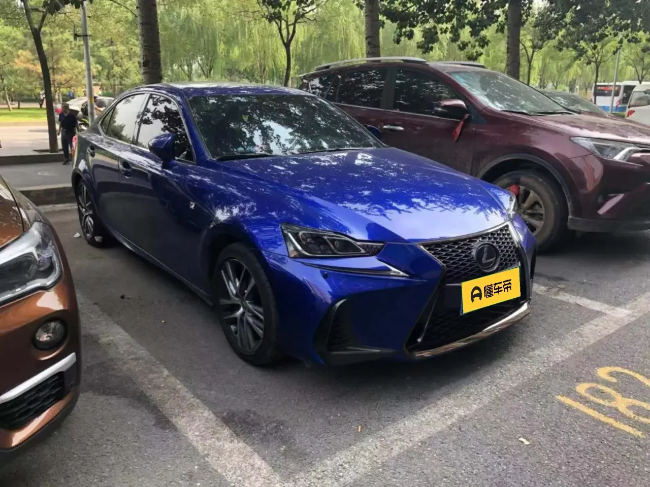 Lexus IS