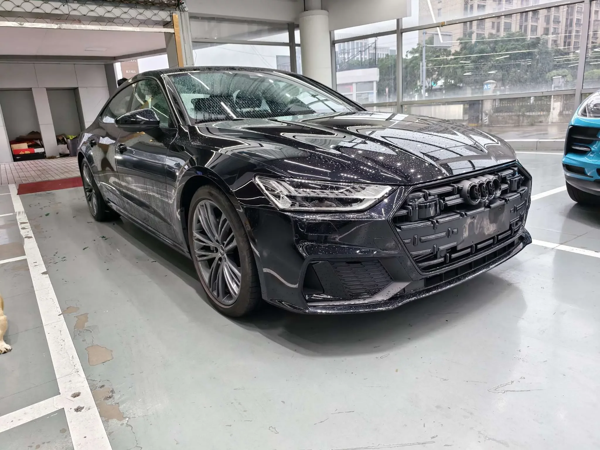 Audi A7L