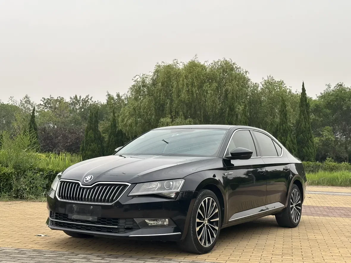 Skoda SuperB