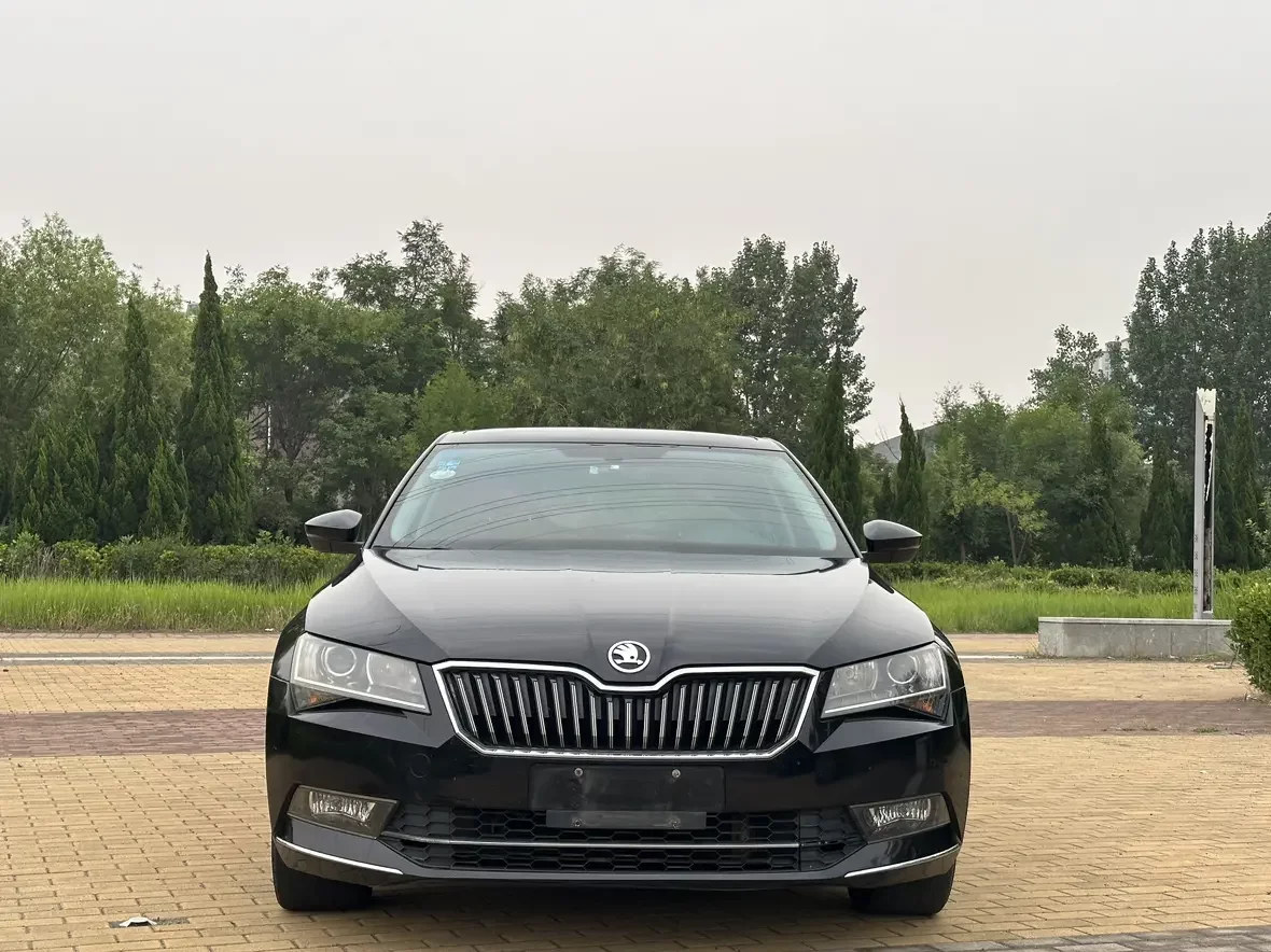 Skoda SuperB