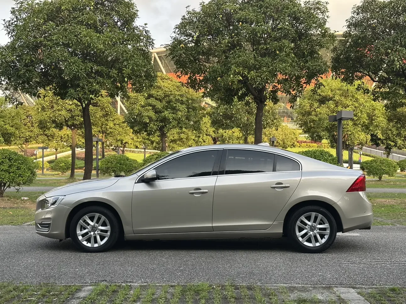 Volvo S60