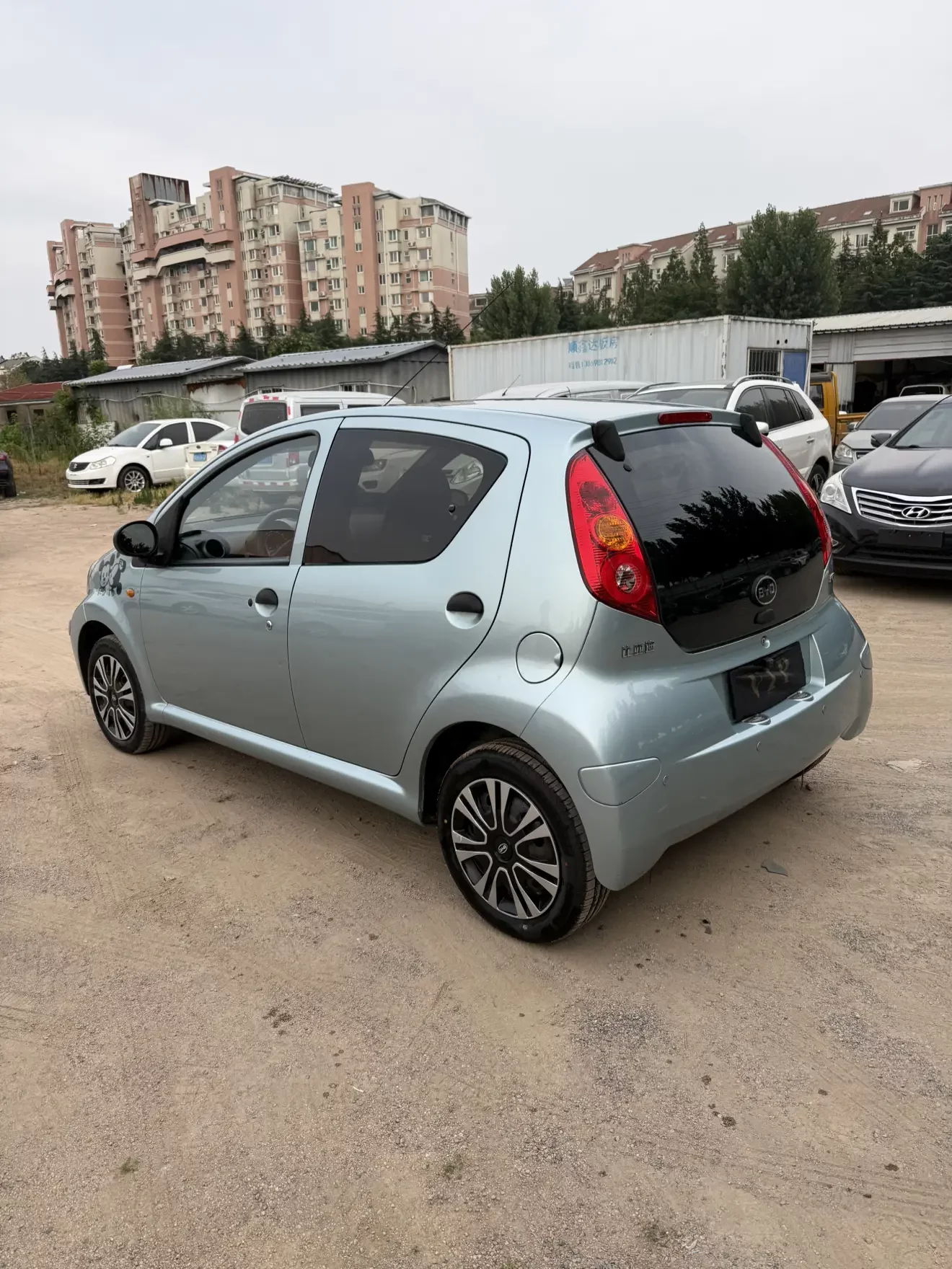 BYD F0
