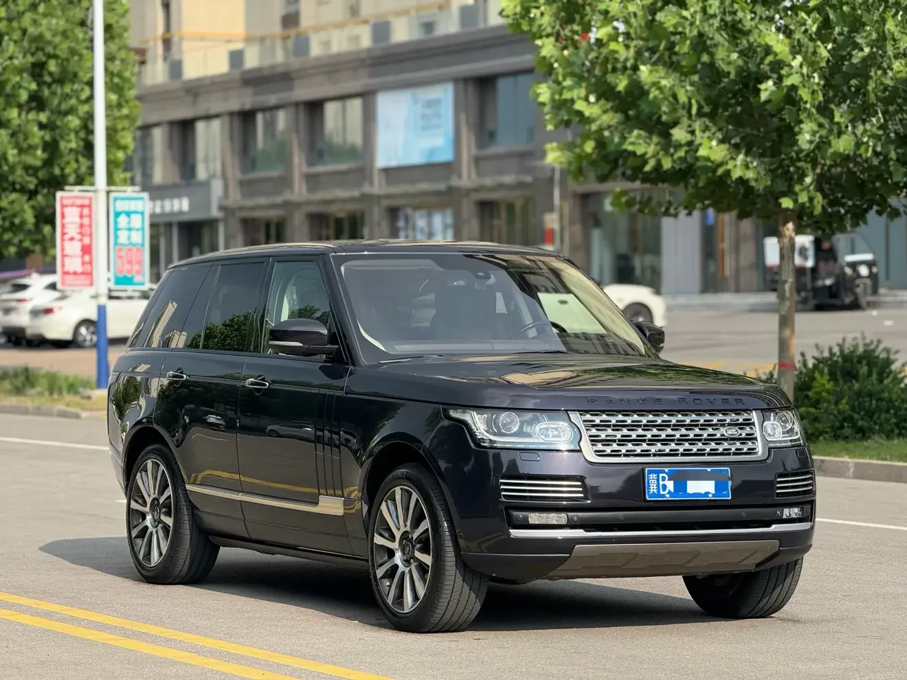 Land Rover range rover