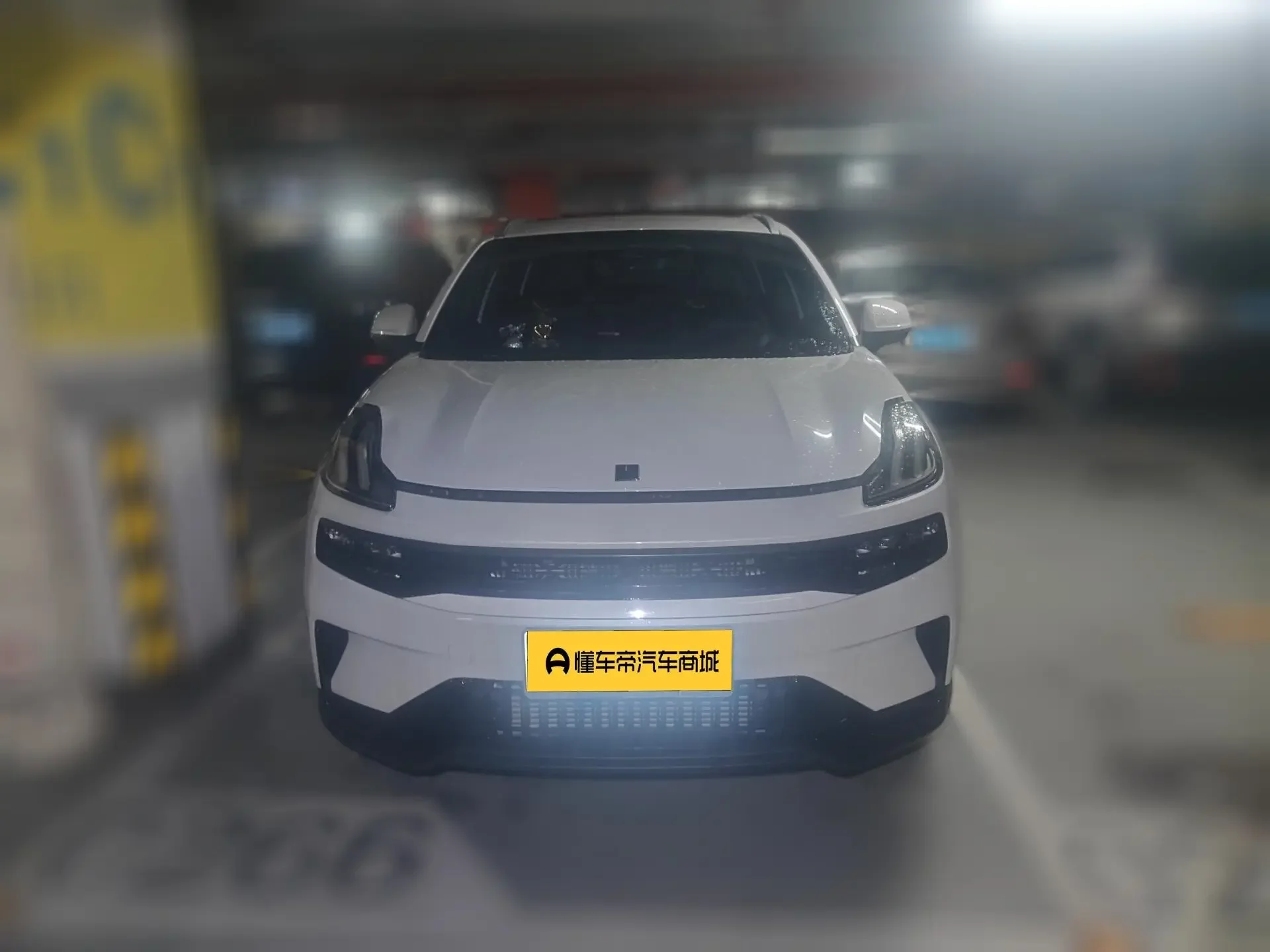 Lynk & Co 06