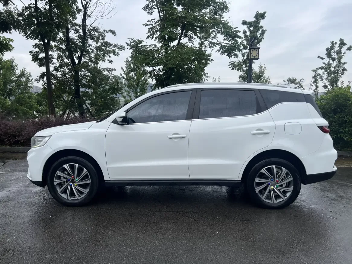 Geely Vision X6