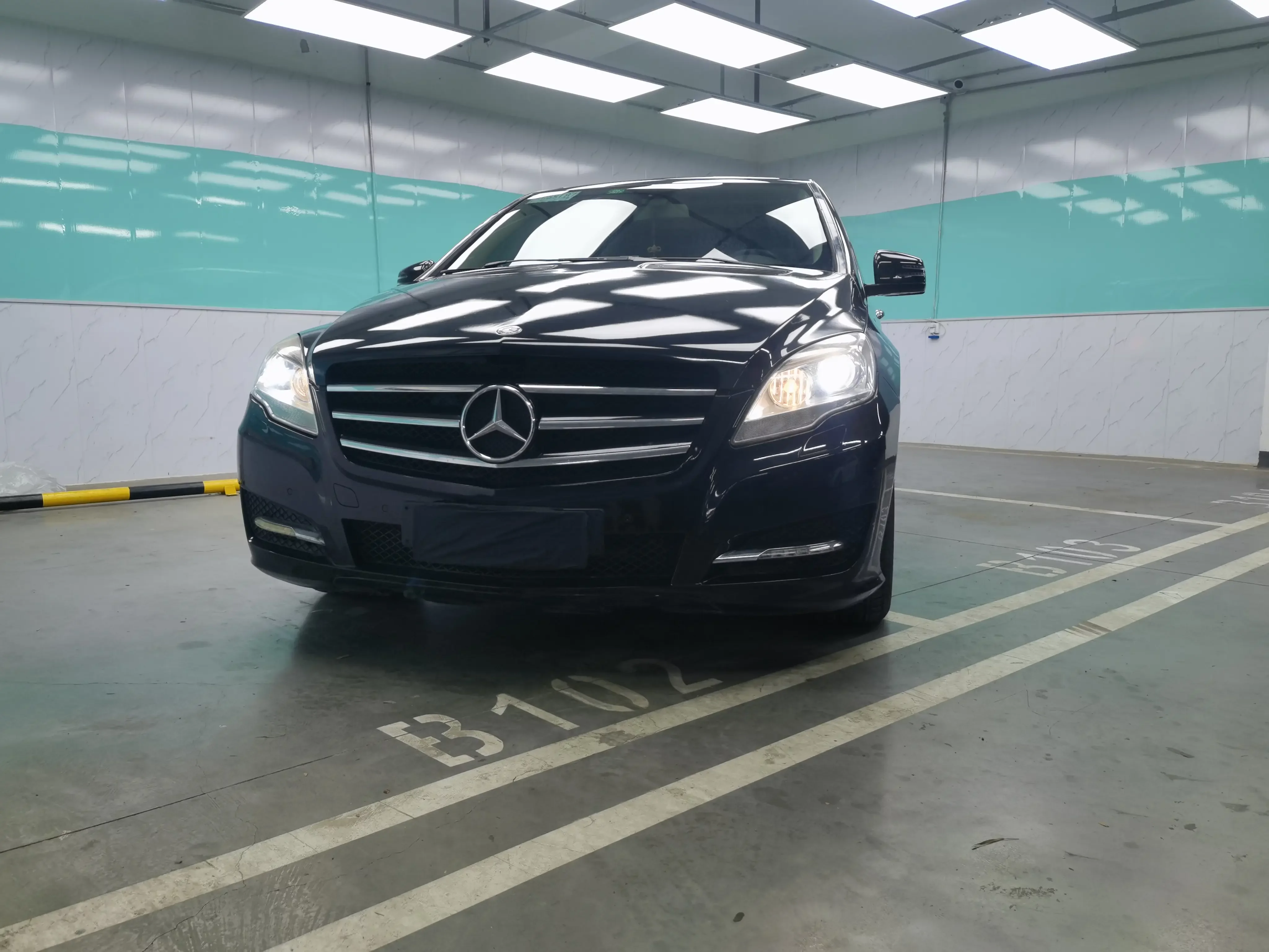Mercedes-Benz R-Class