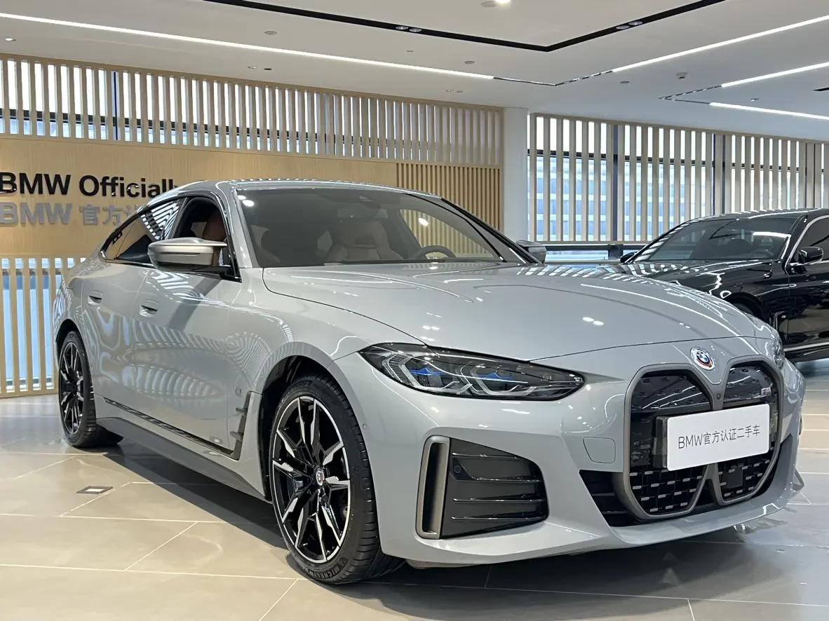 BMW i4