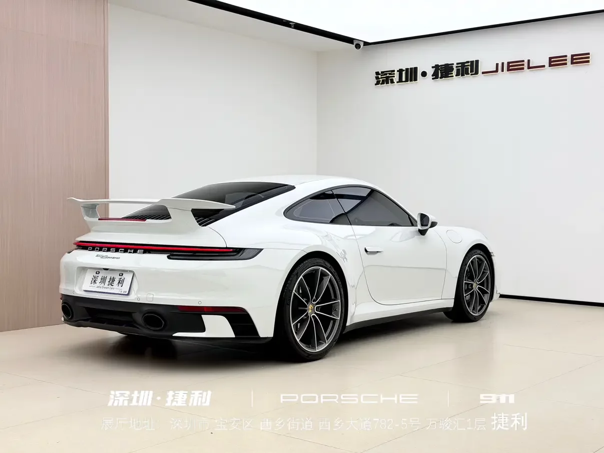 Porsche 911