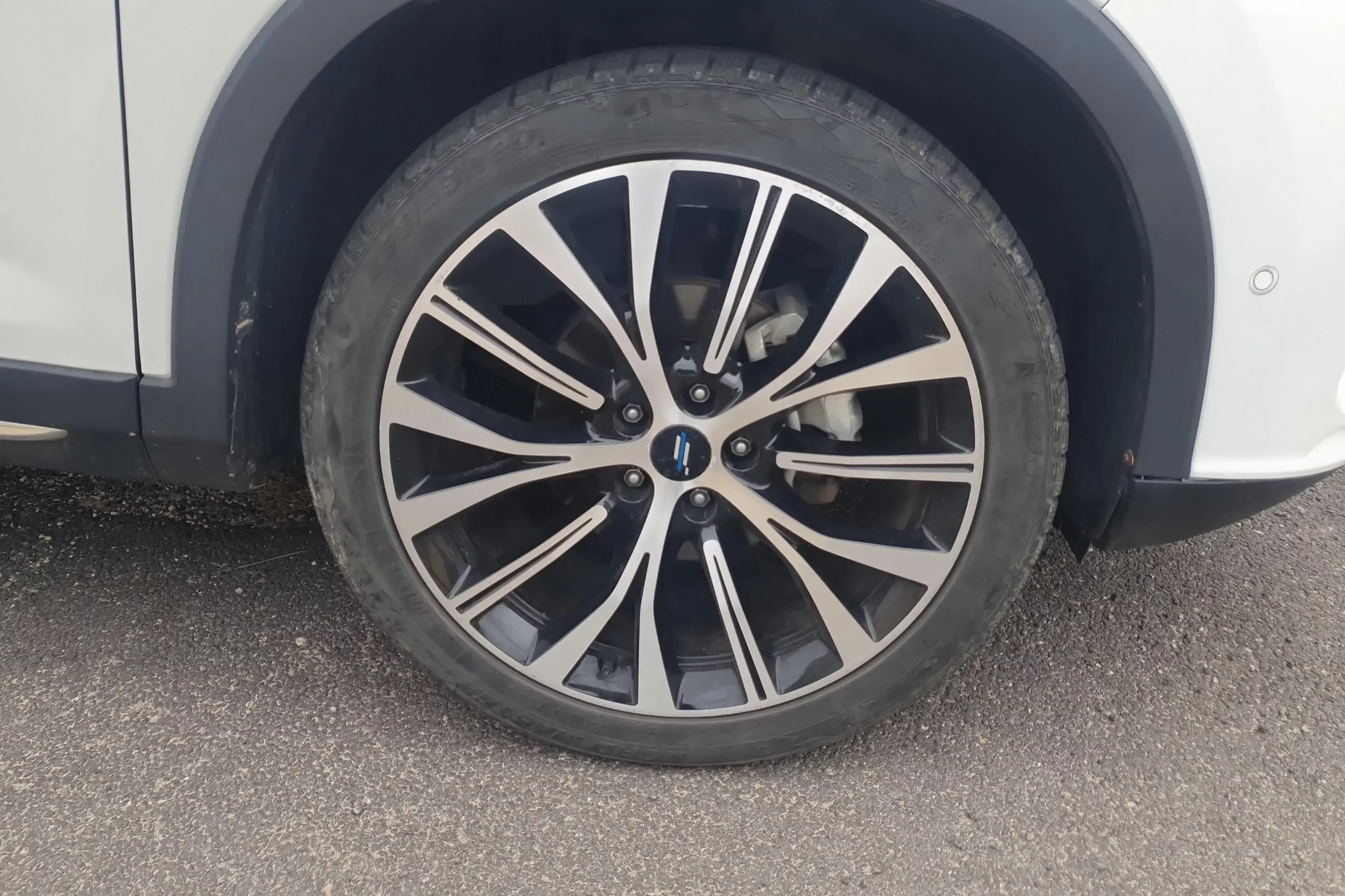 Oshan Changan Auchan X7